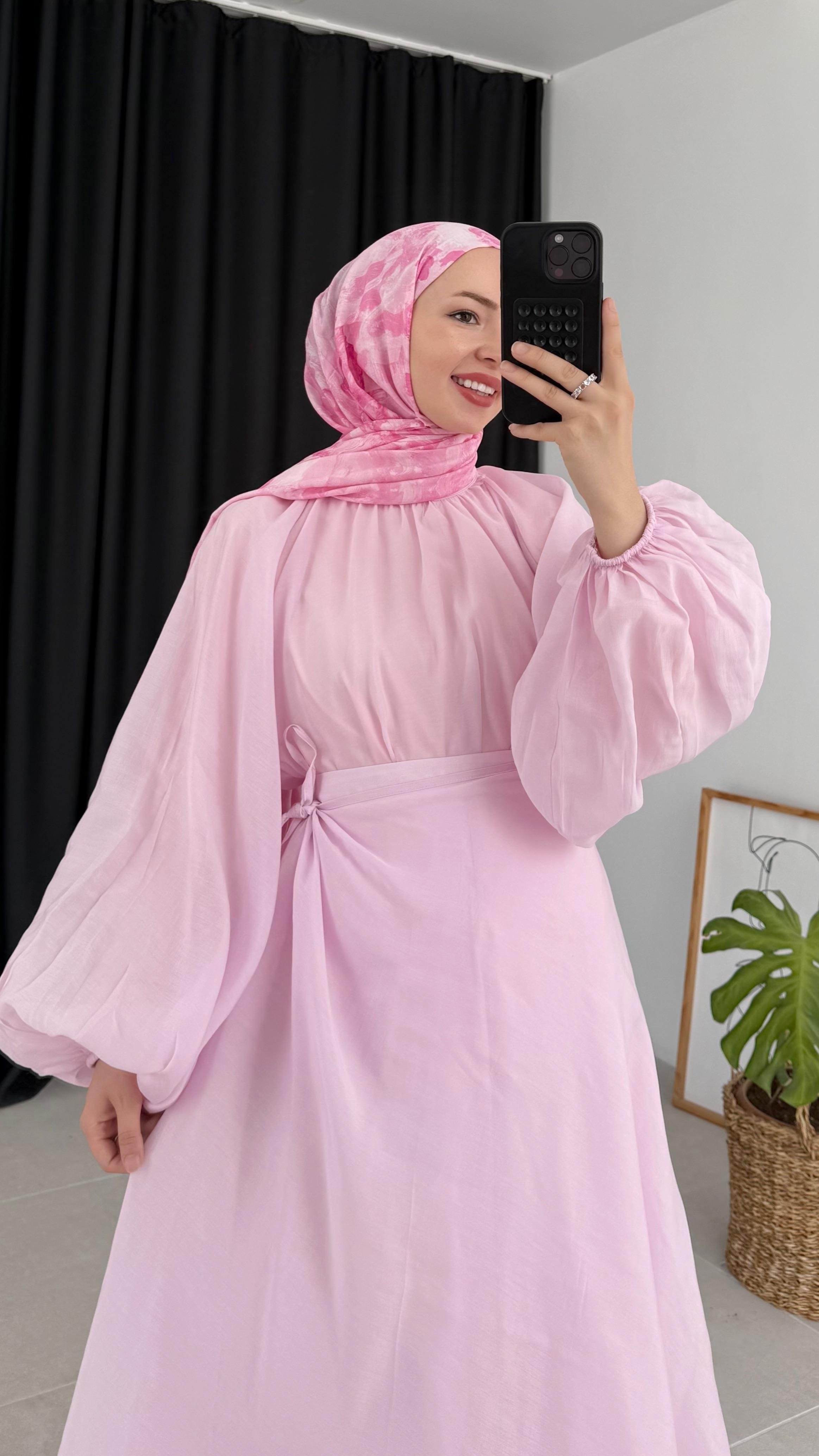 Tegan Pelerin Etekli Pembe Takım