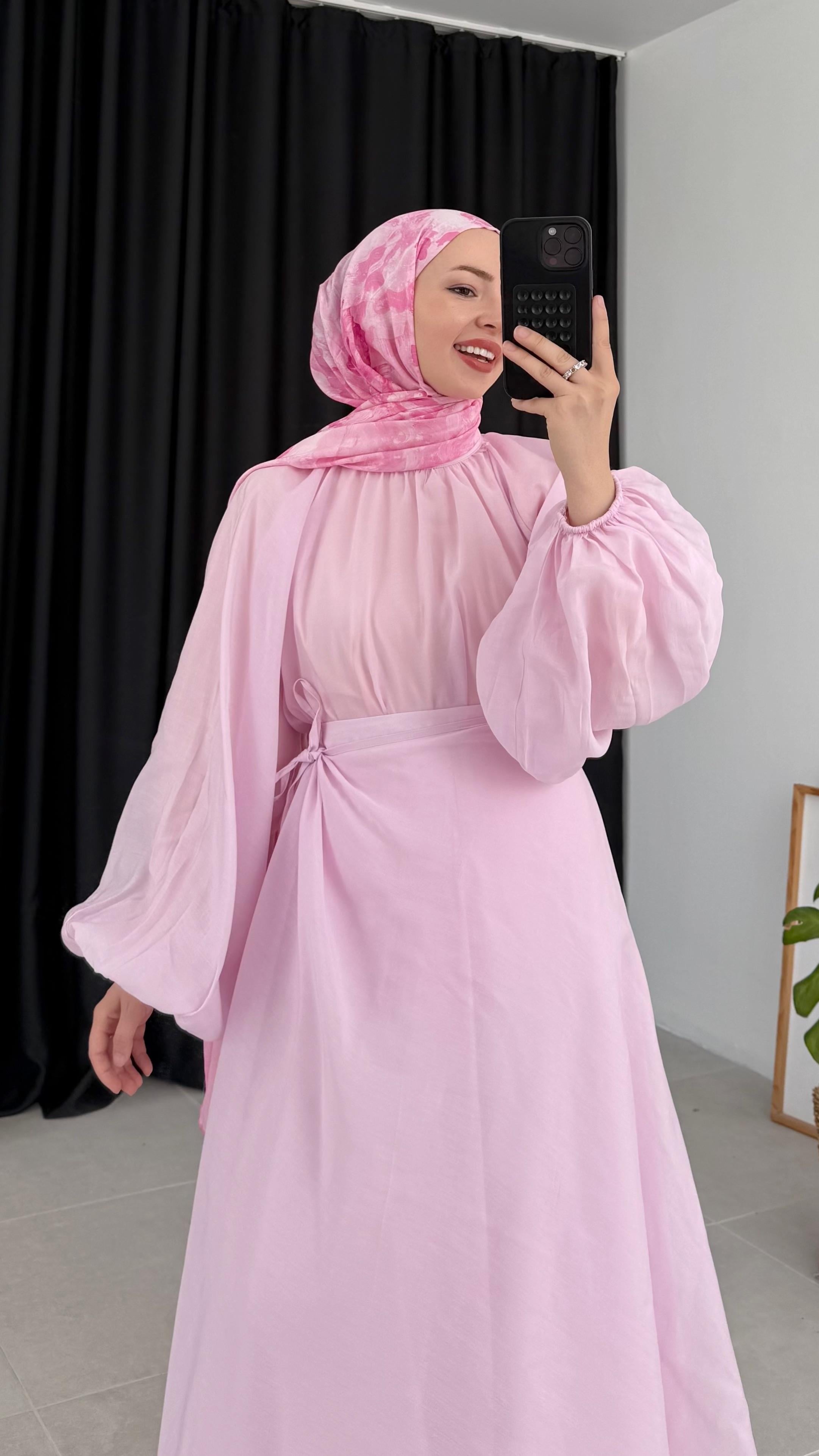 Tegan Pelerin Etekli Pembe Takım