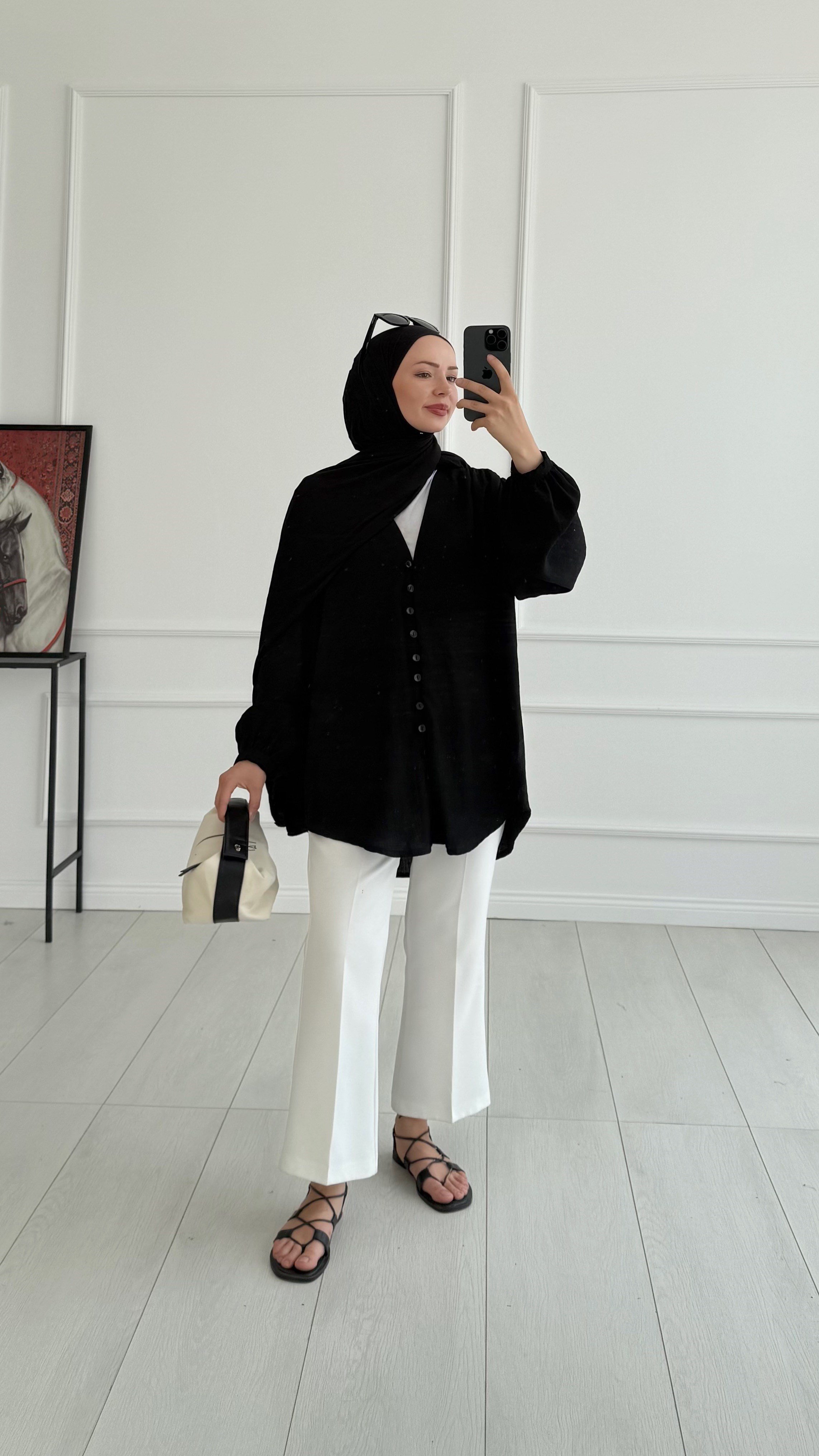 Vera Brit Düğme Siyah Bluz 