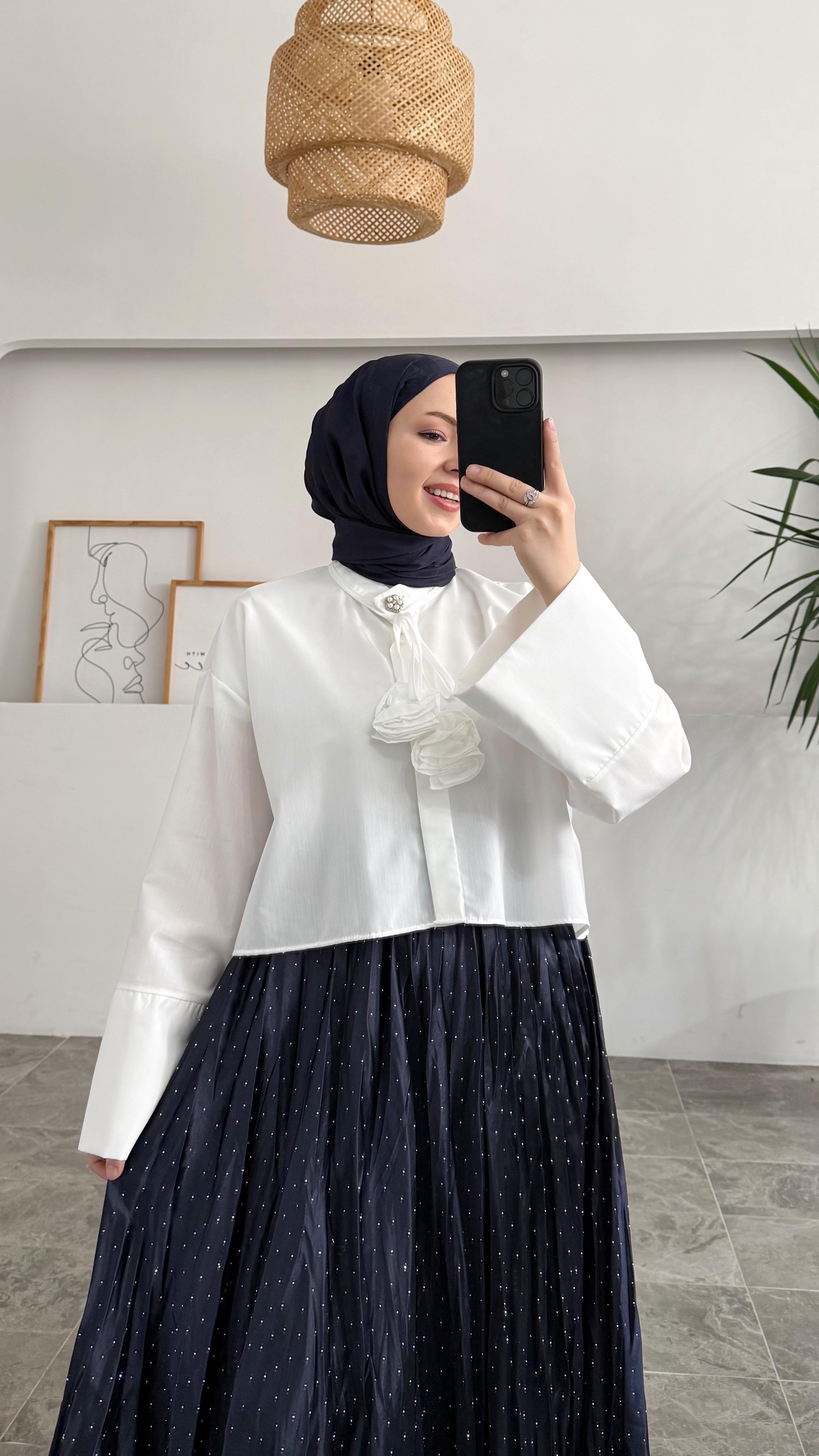 Wow Pullu Kraş Lacivert Etek