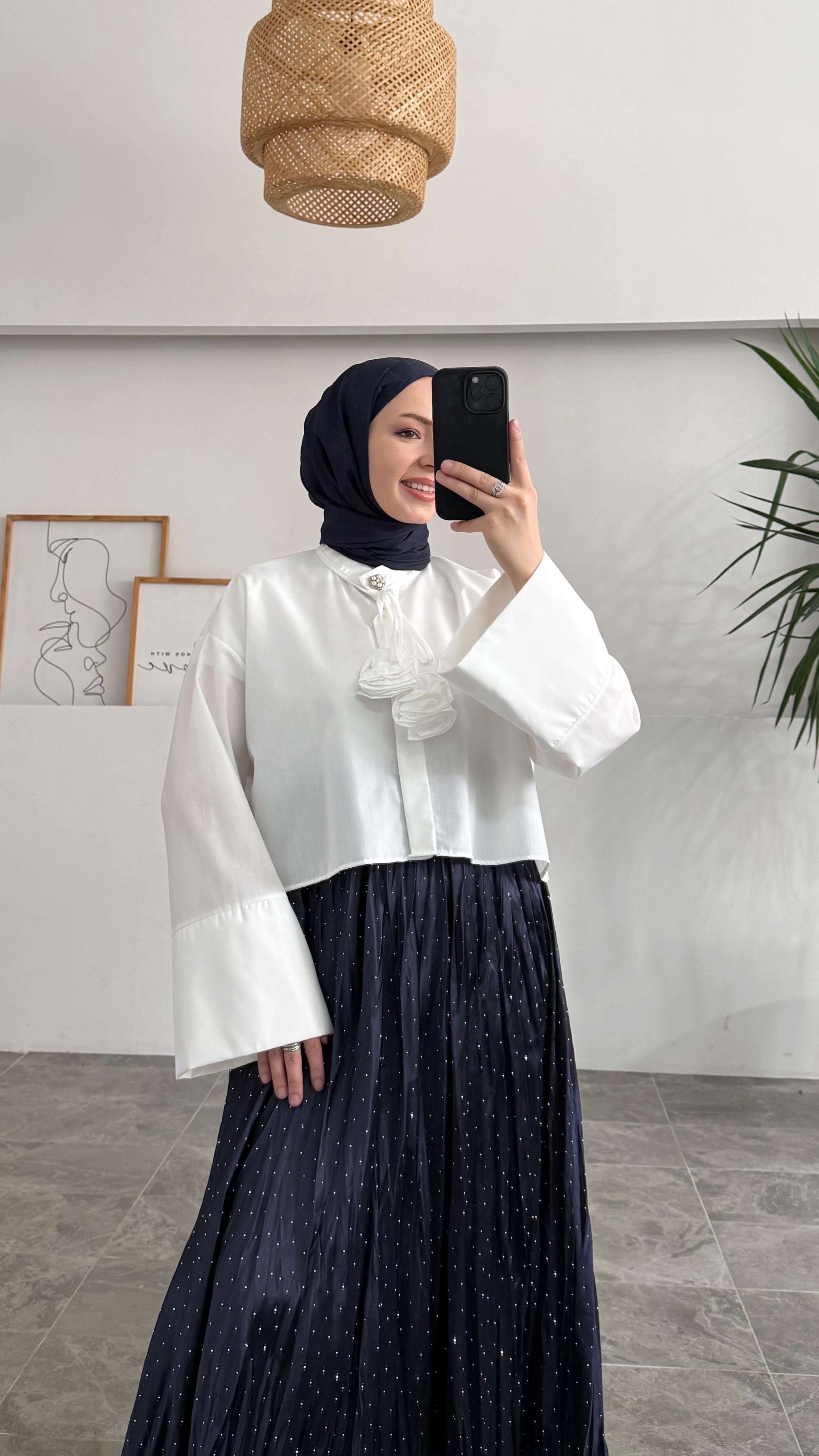 Wow Pullu Kraş Lacivert Etek