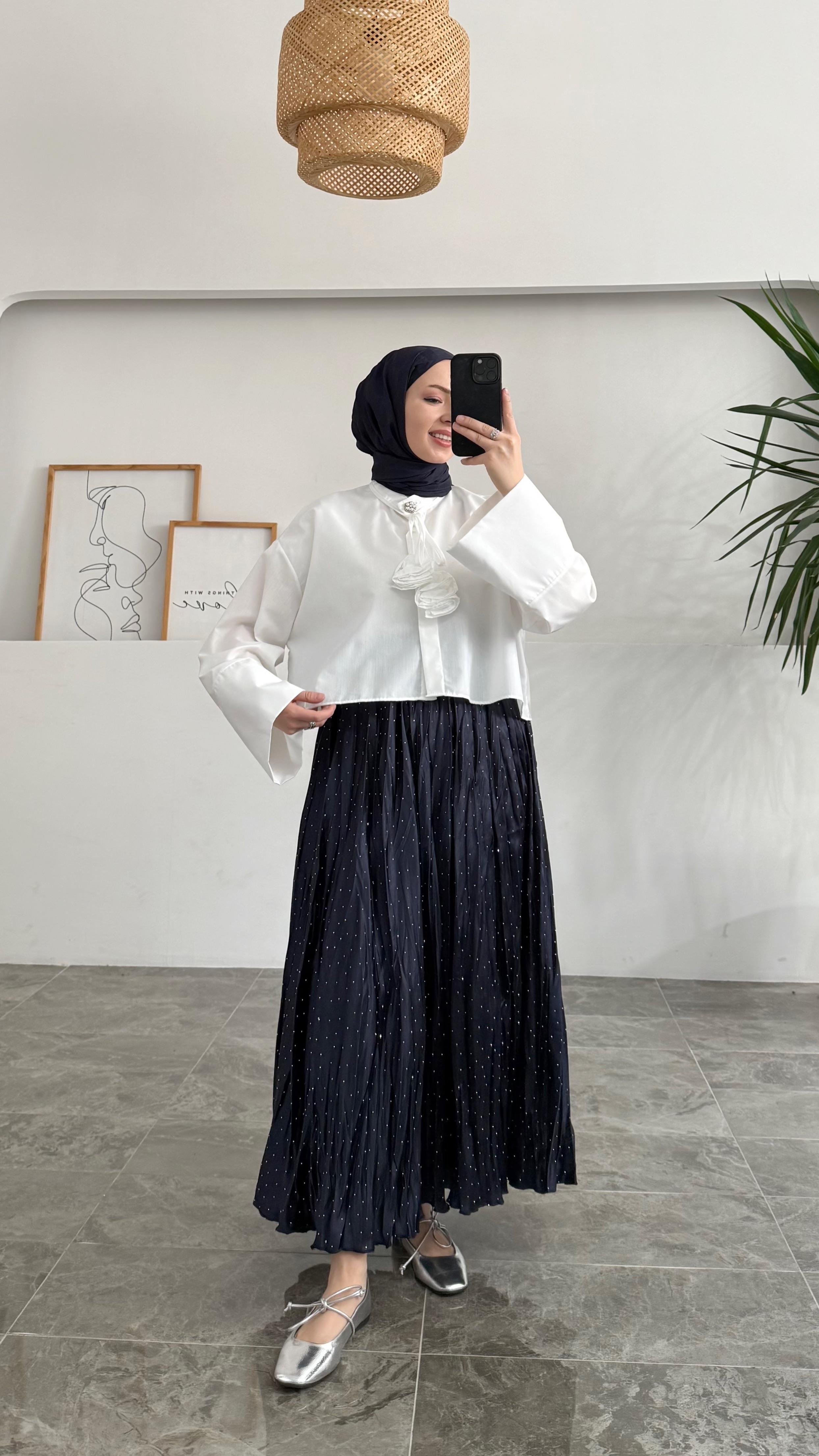 Wow Pullu Kraş Lacivert Etek