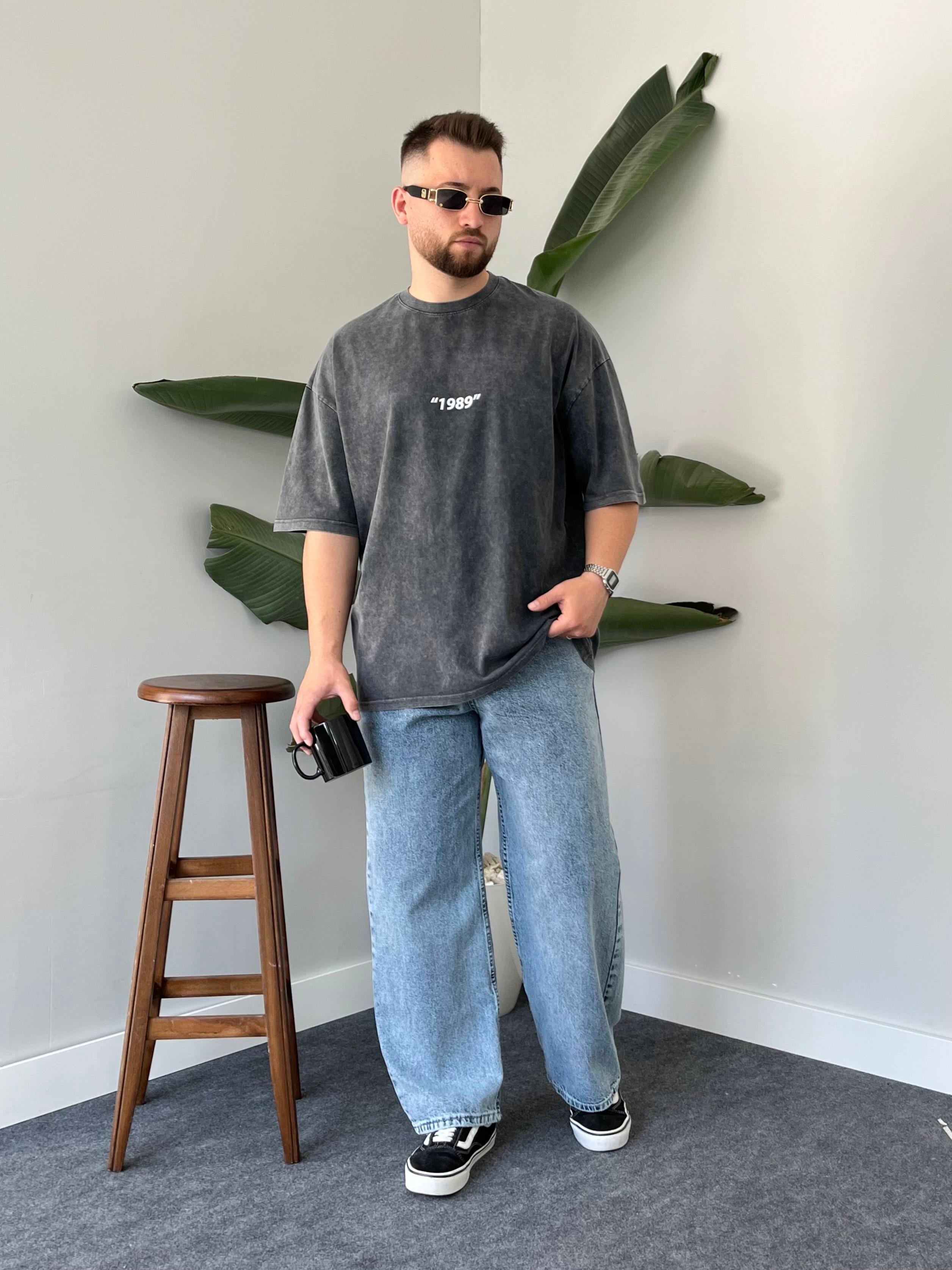 1989 Yıkamalı Oversize T-shirt