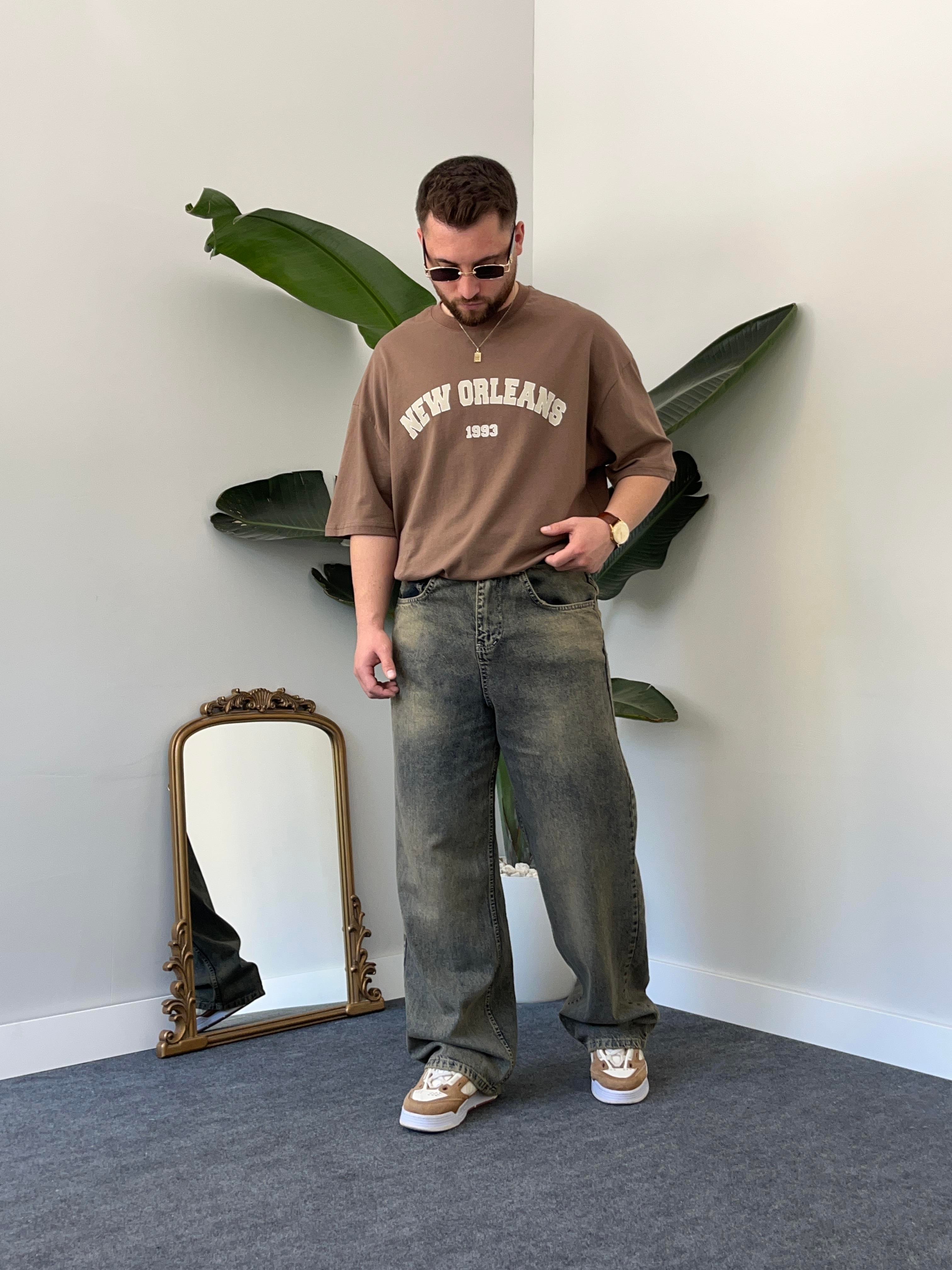 Browners Acid-Wash Baggy Jean