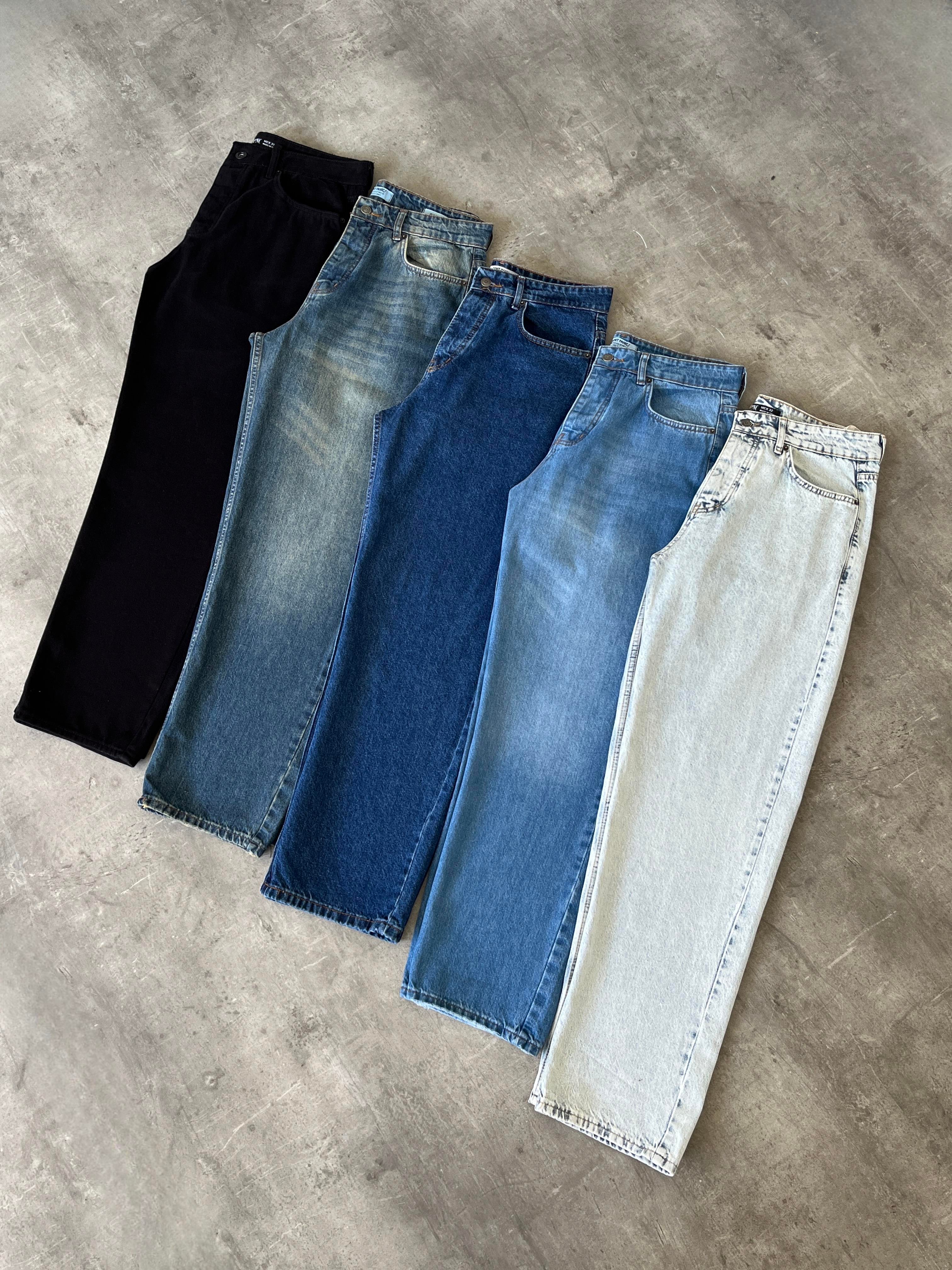 Carbon Black Baggy Jean