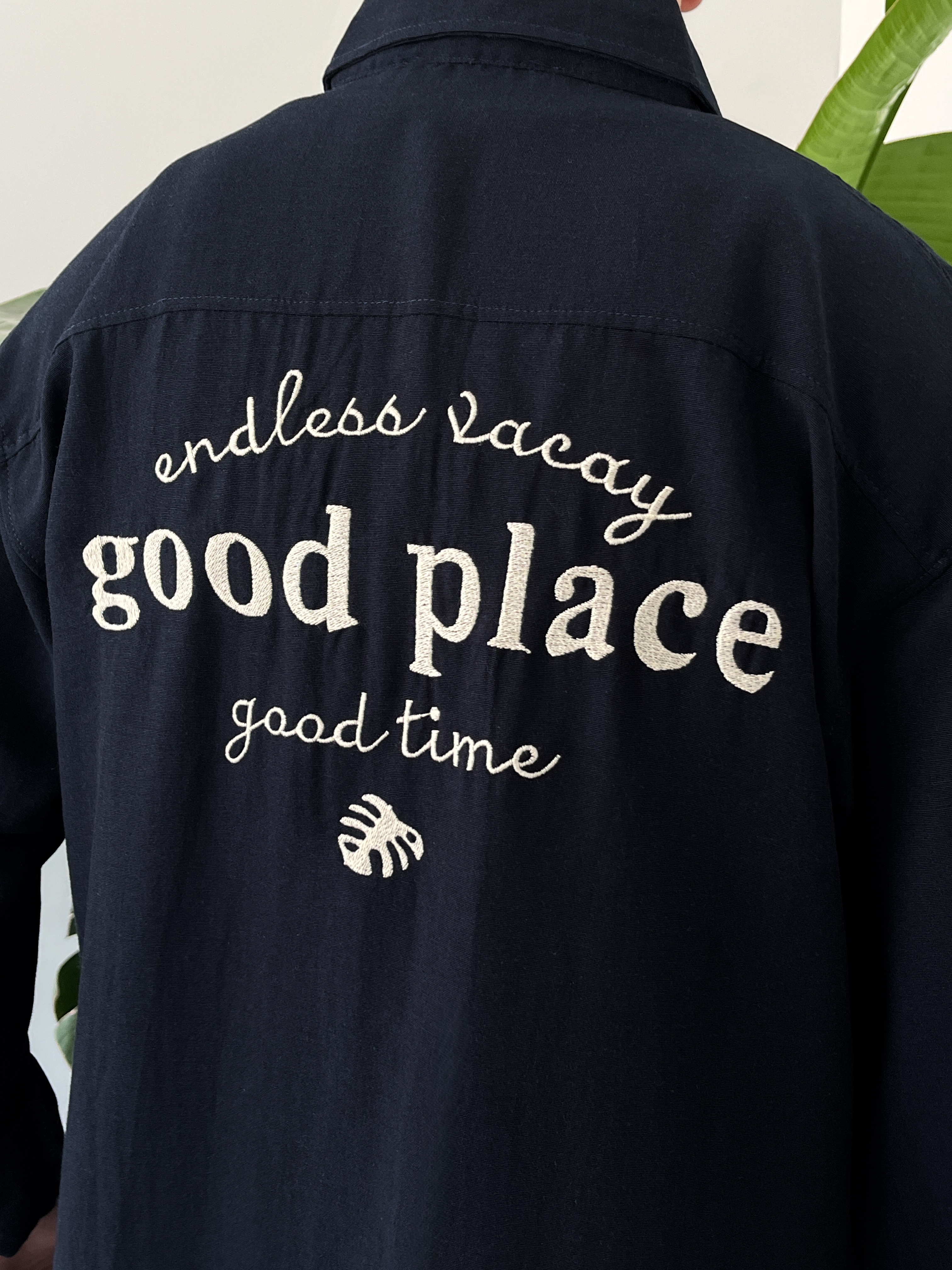Good Place Nakışlı Lacivert Keten Oversize Gömlek