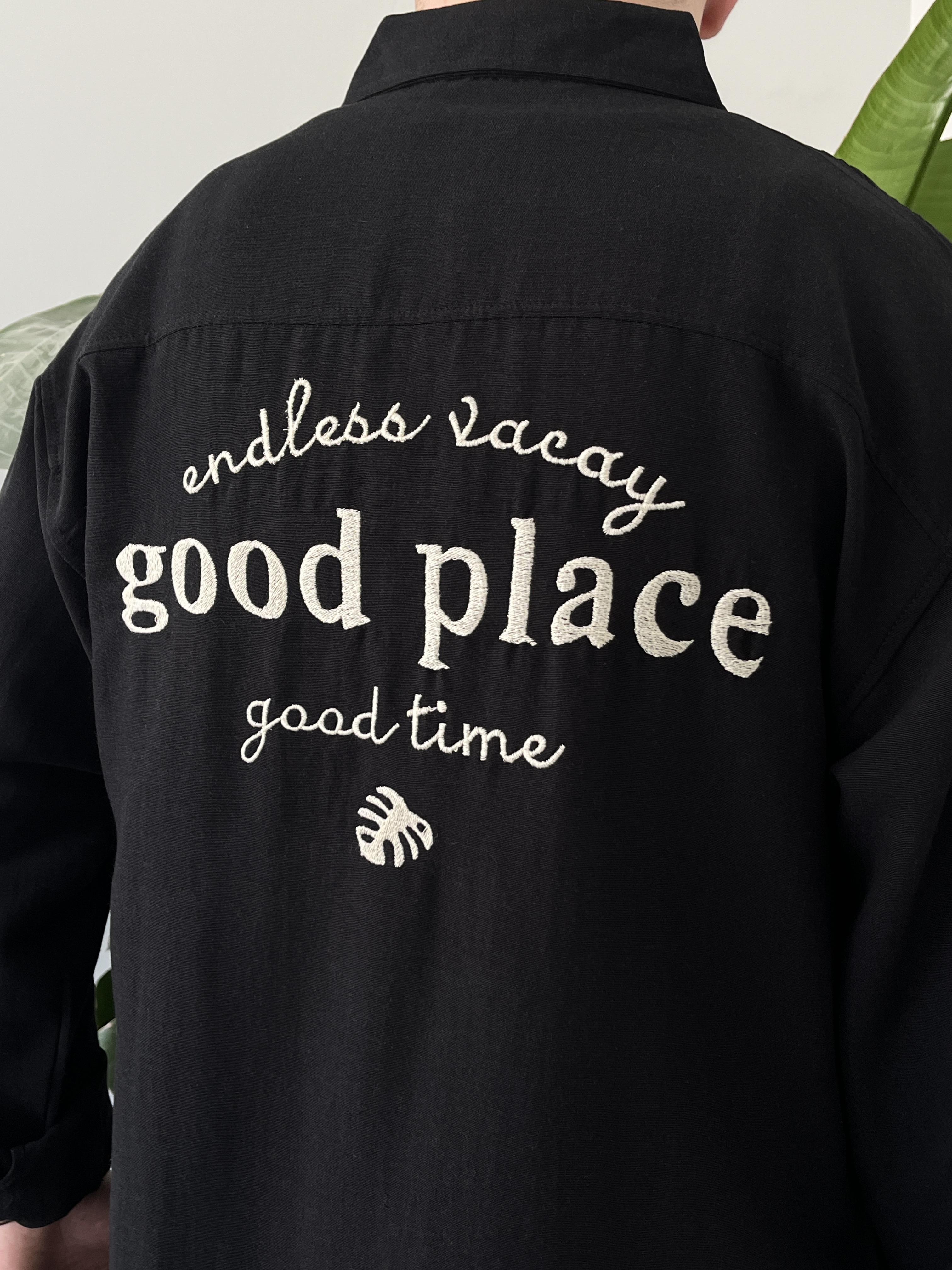 Good Place Nakışlı Siyah Keten Oversize Gömlek