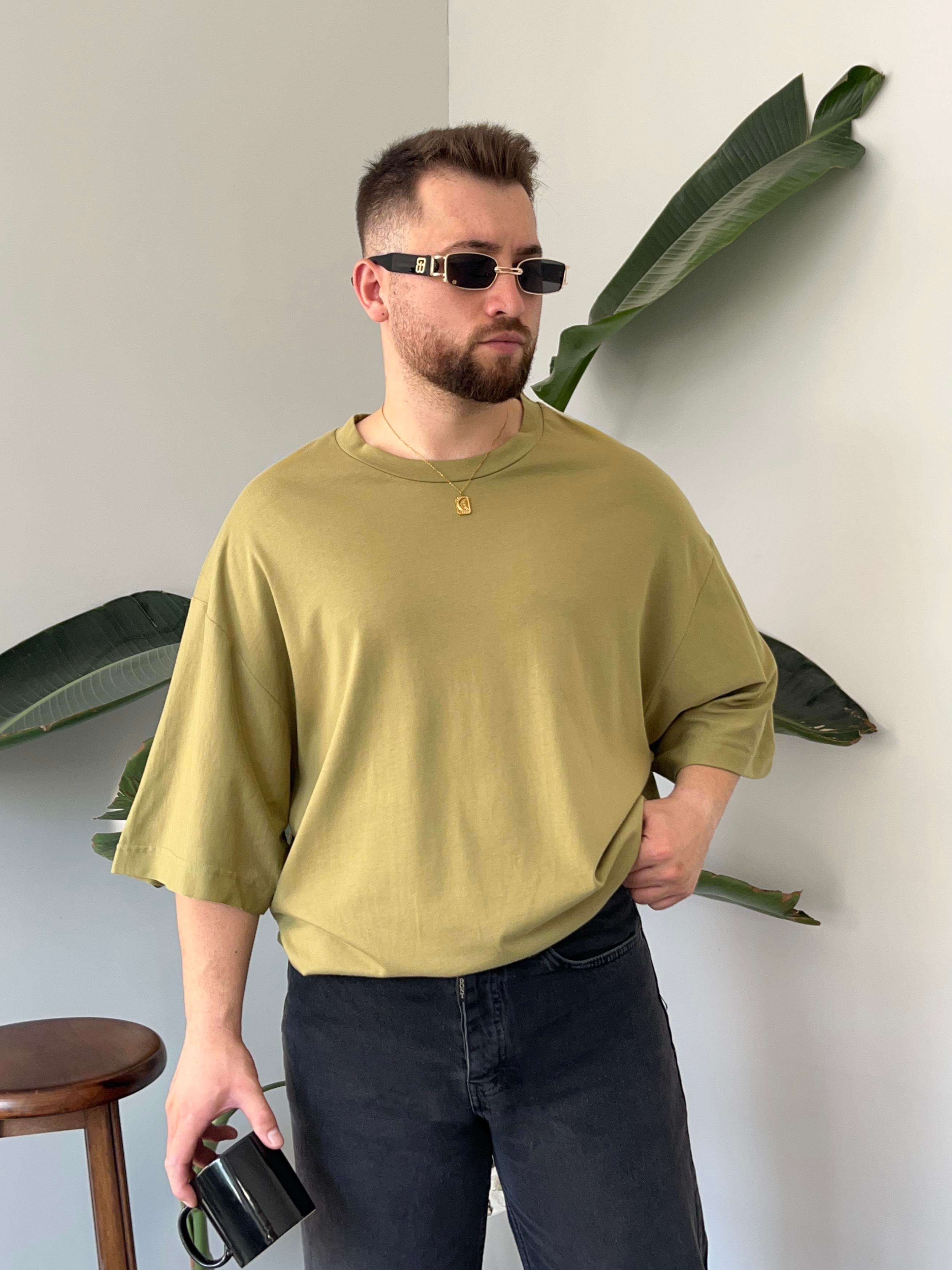 Haki Oversize Basic T-shirt