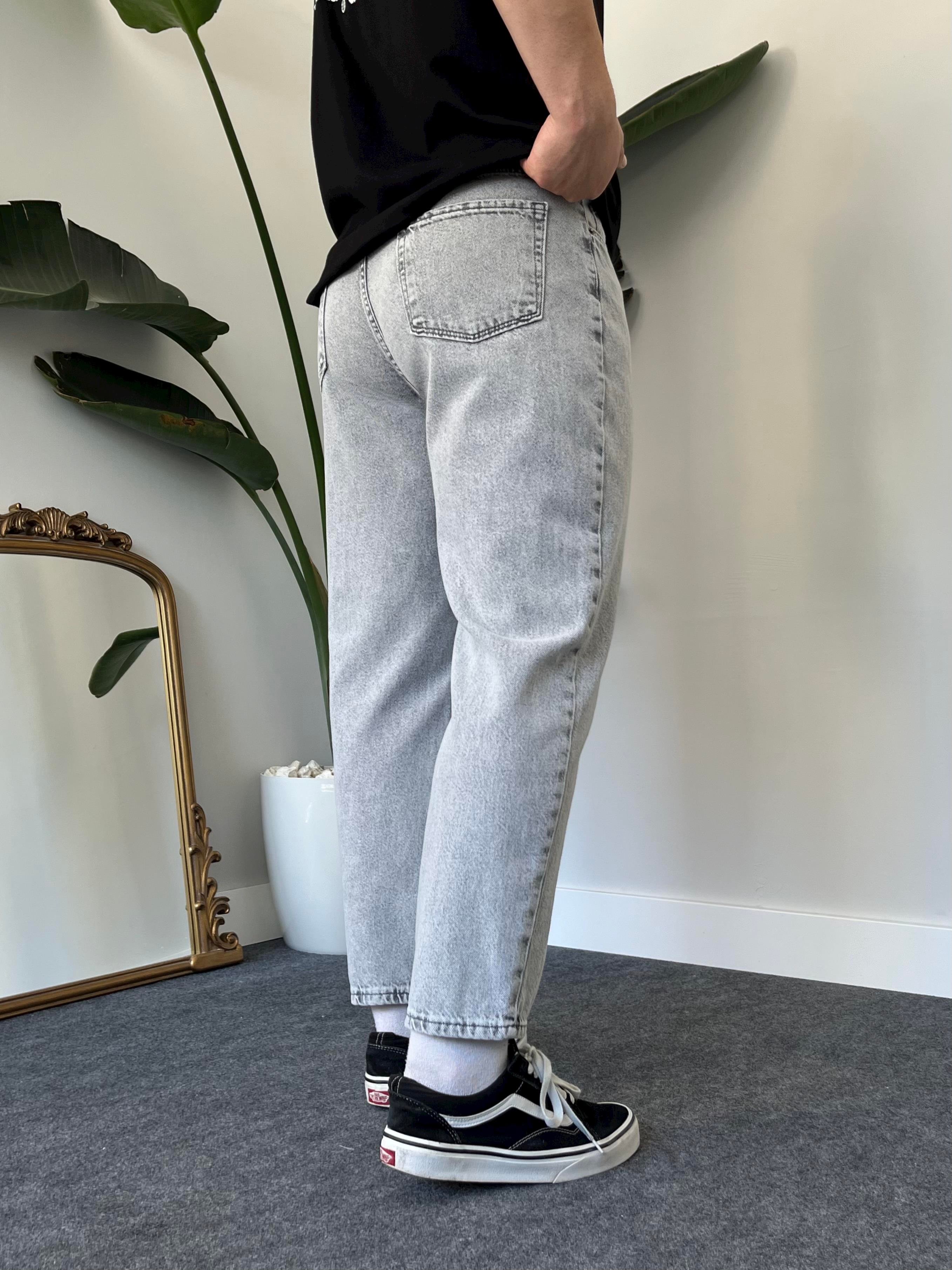 Kar Yıkamalı Gri Boyfriend Jean