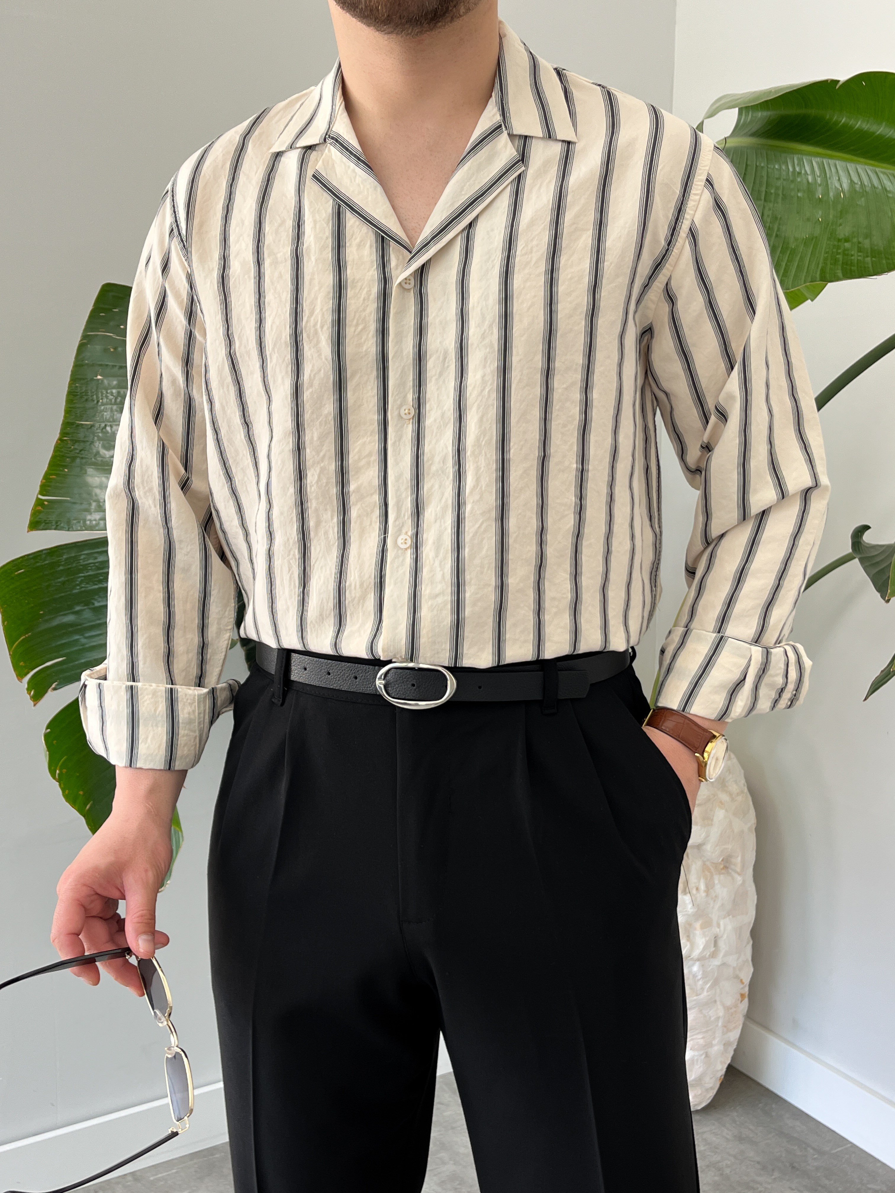 Krem Apaj Yaka Çizgili Oversize Gömlek
