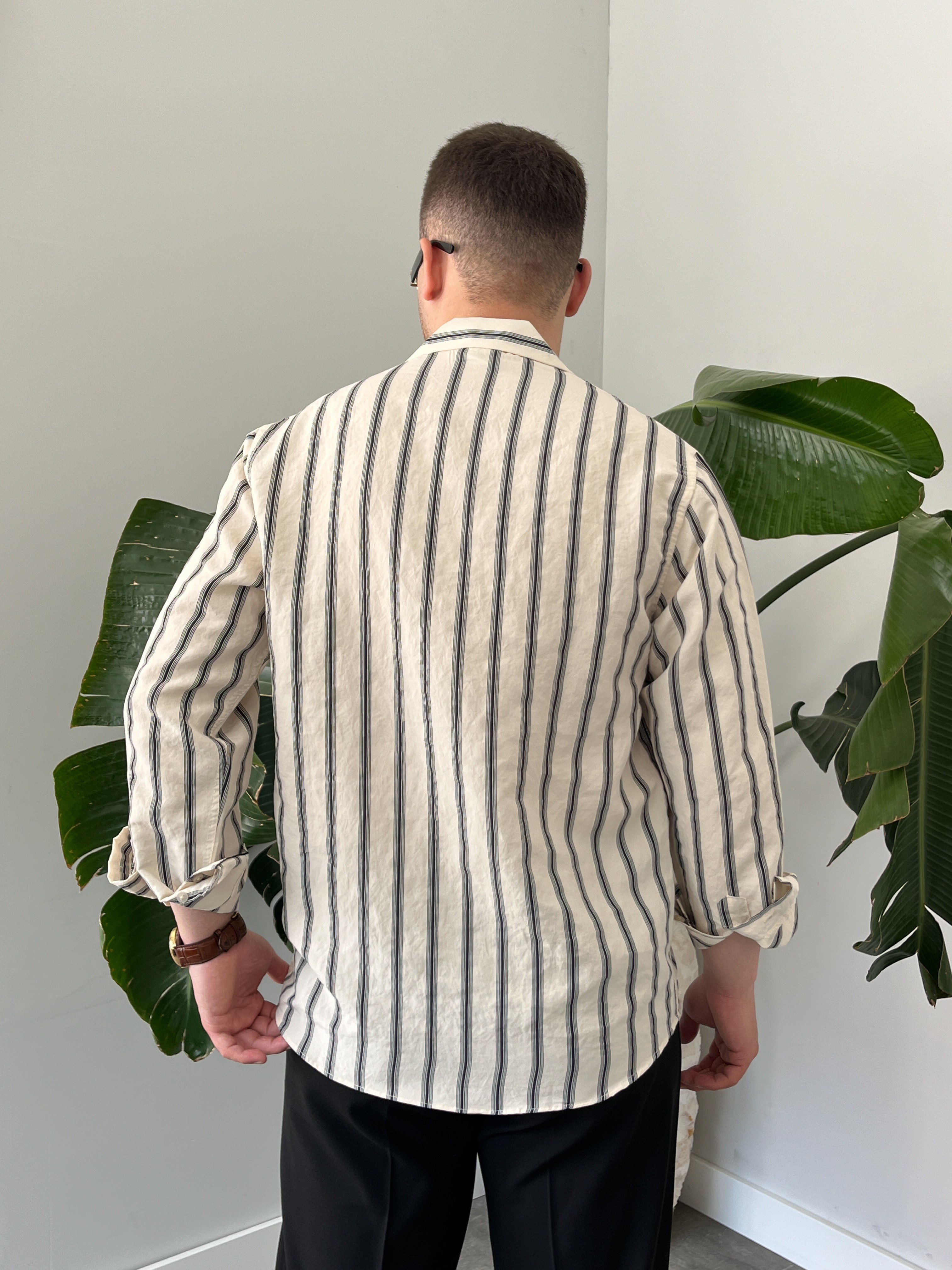 Krem Apaj Yaka Çizgili Oversize Gömlek