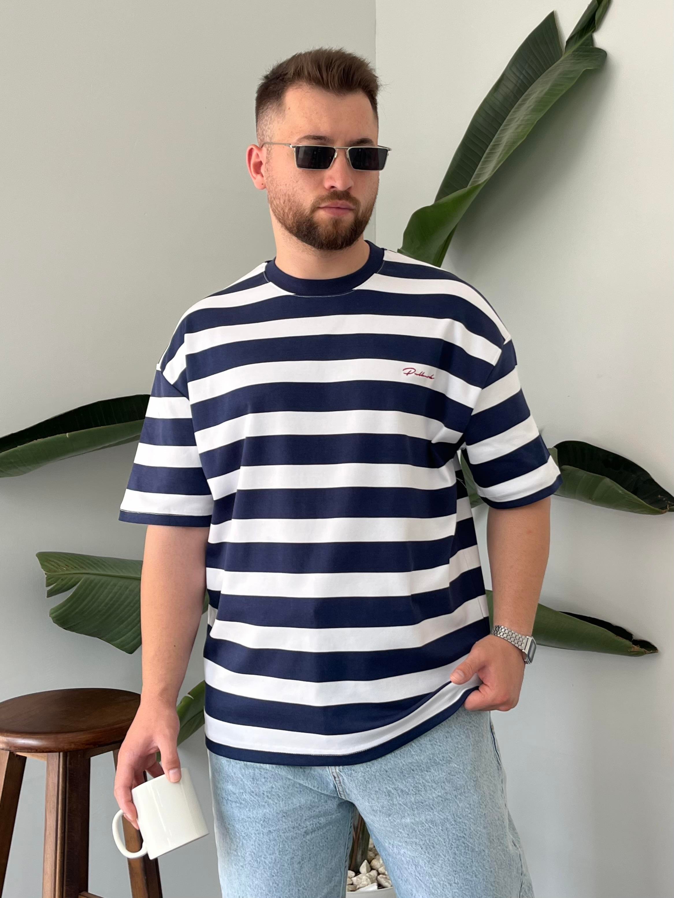 Lacivert Çizgili Nakış Detay Oversize T-shirt