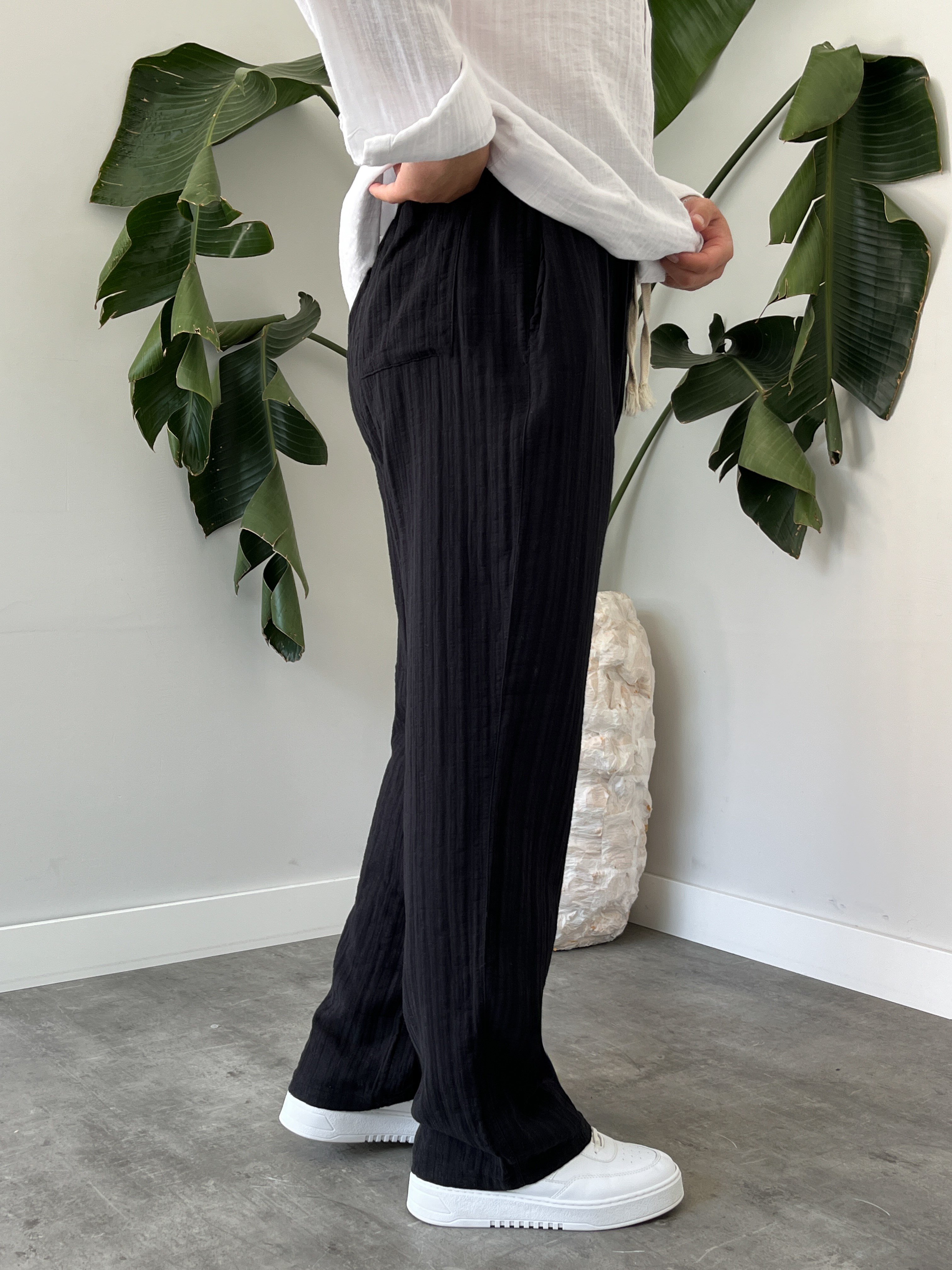 Siyah Armürlü Müslin Baggy Pantolon