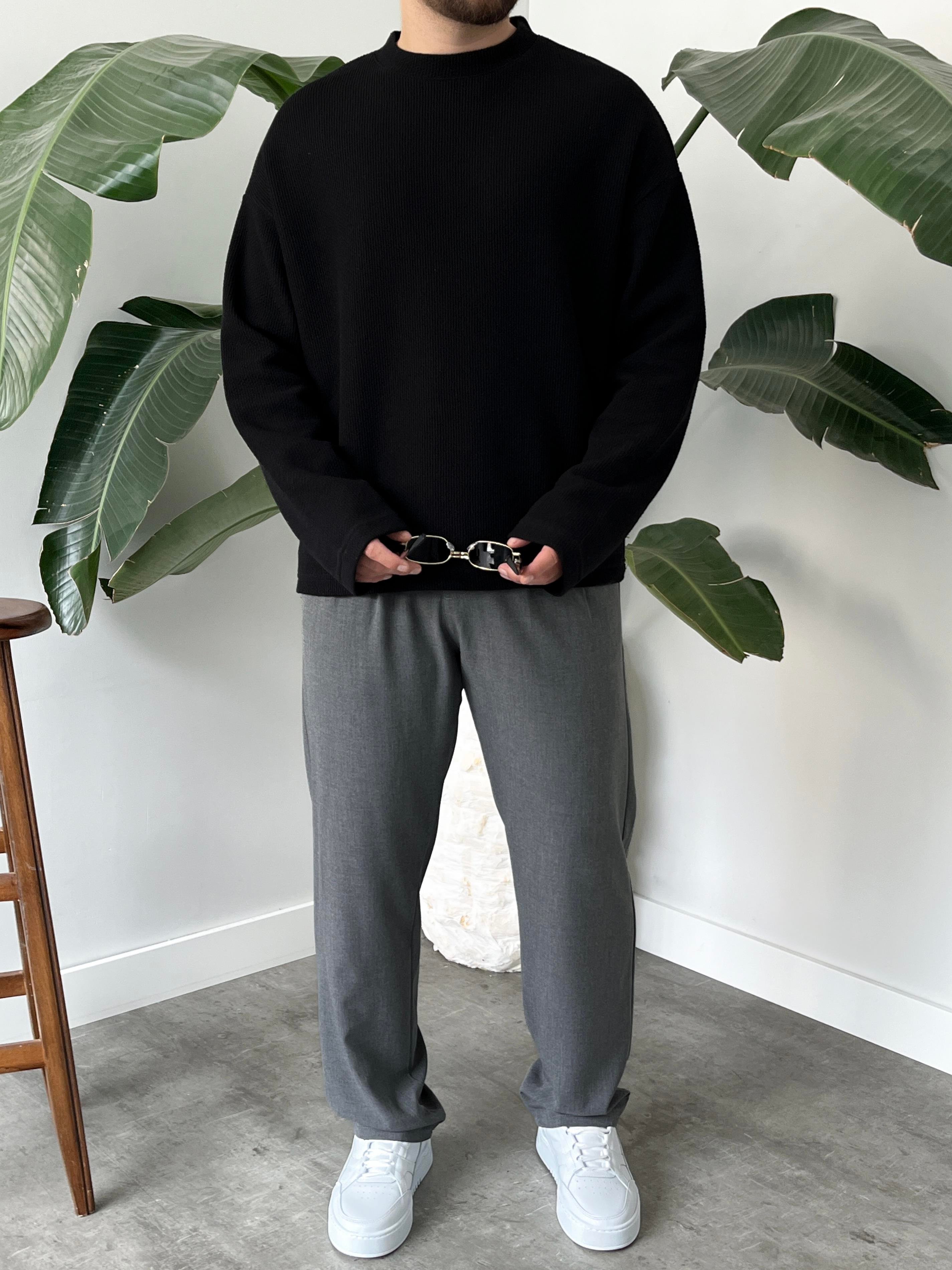 Siyah Dokulu Örme Triko Sweatshirt