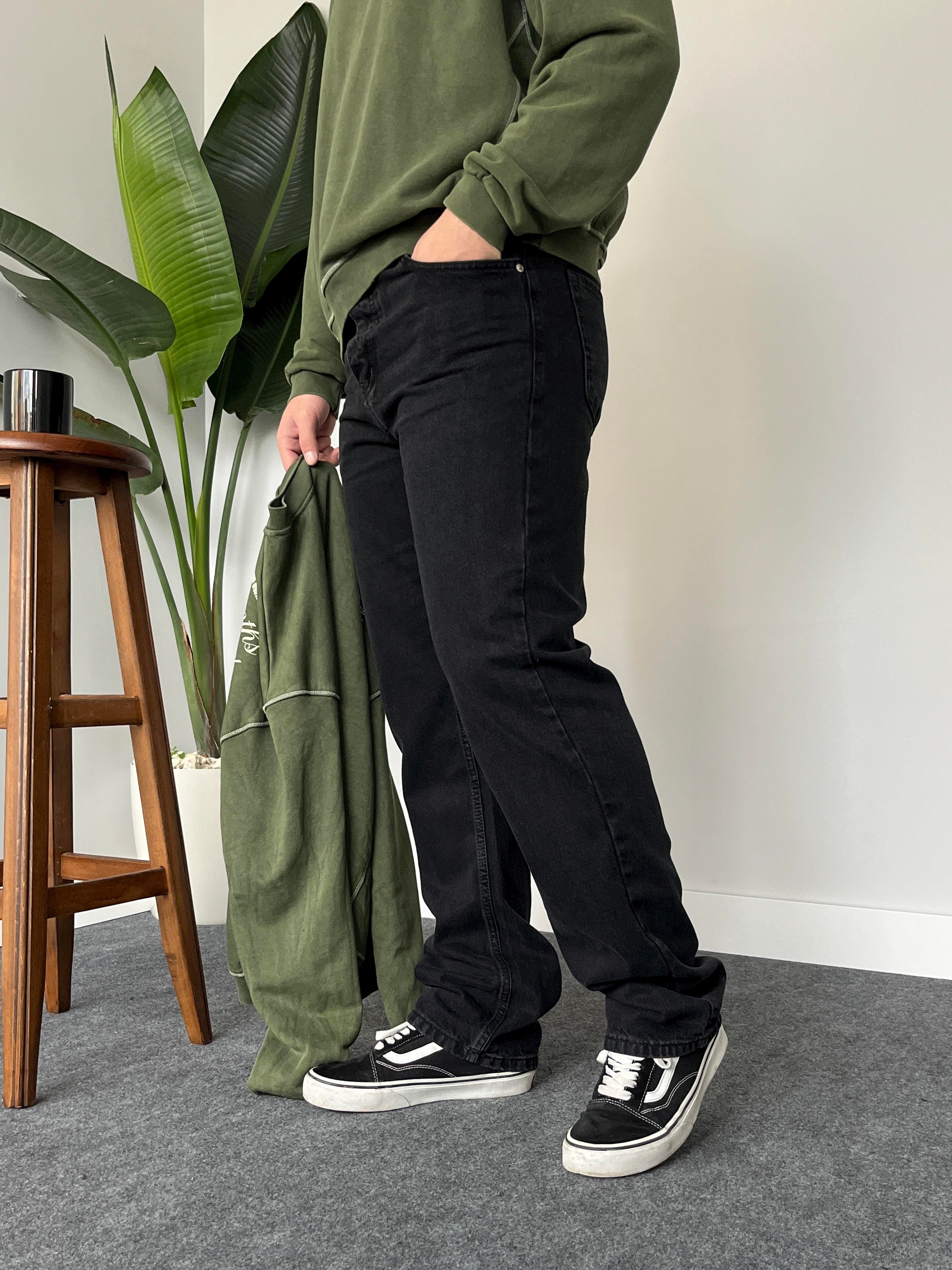 Siyah Yıkamalı Baggy Jean