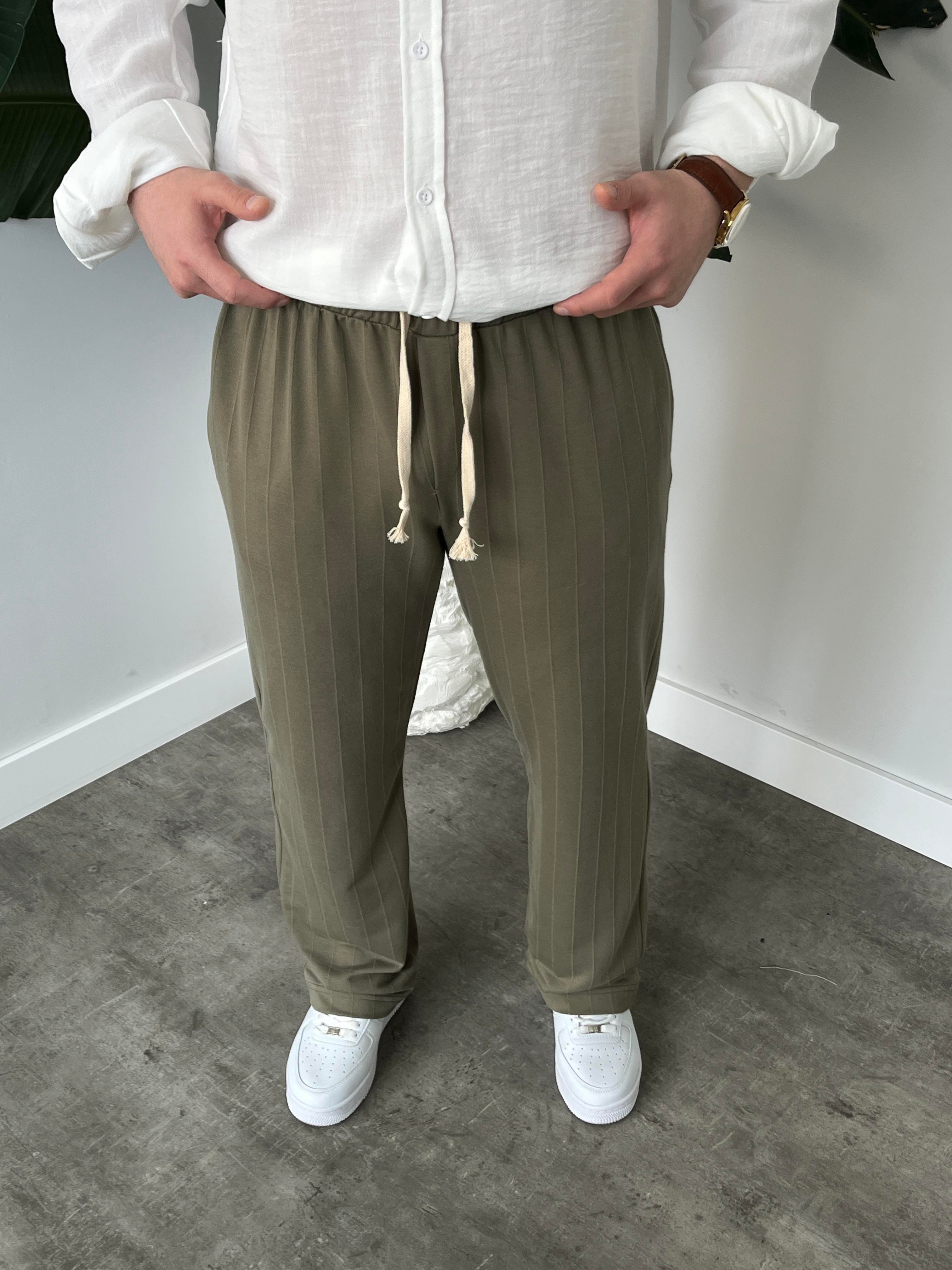 Stride Haki Çizgi Detaylı Baggy Pantolon