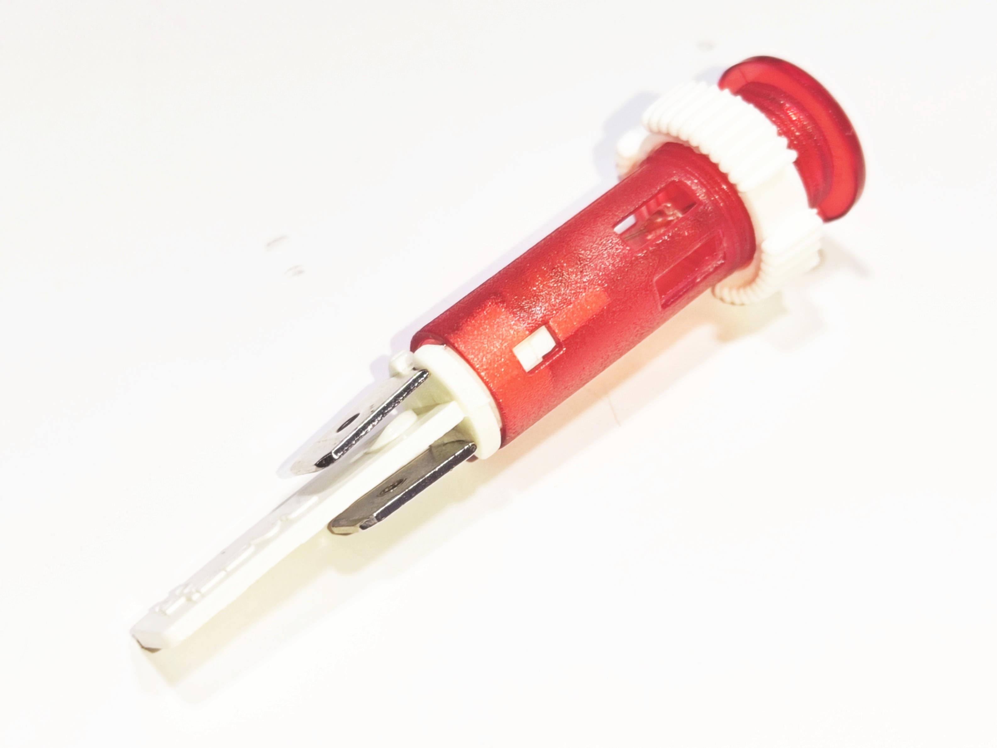 10mm Kırmızı Somunlu Sinyal Lambası 