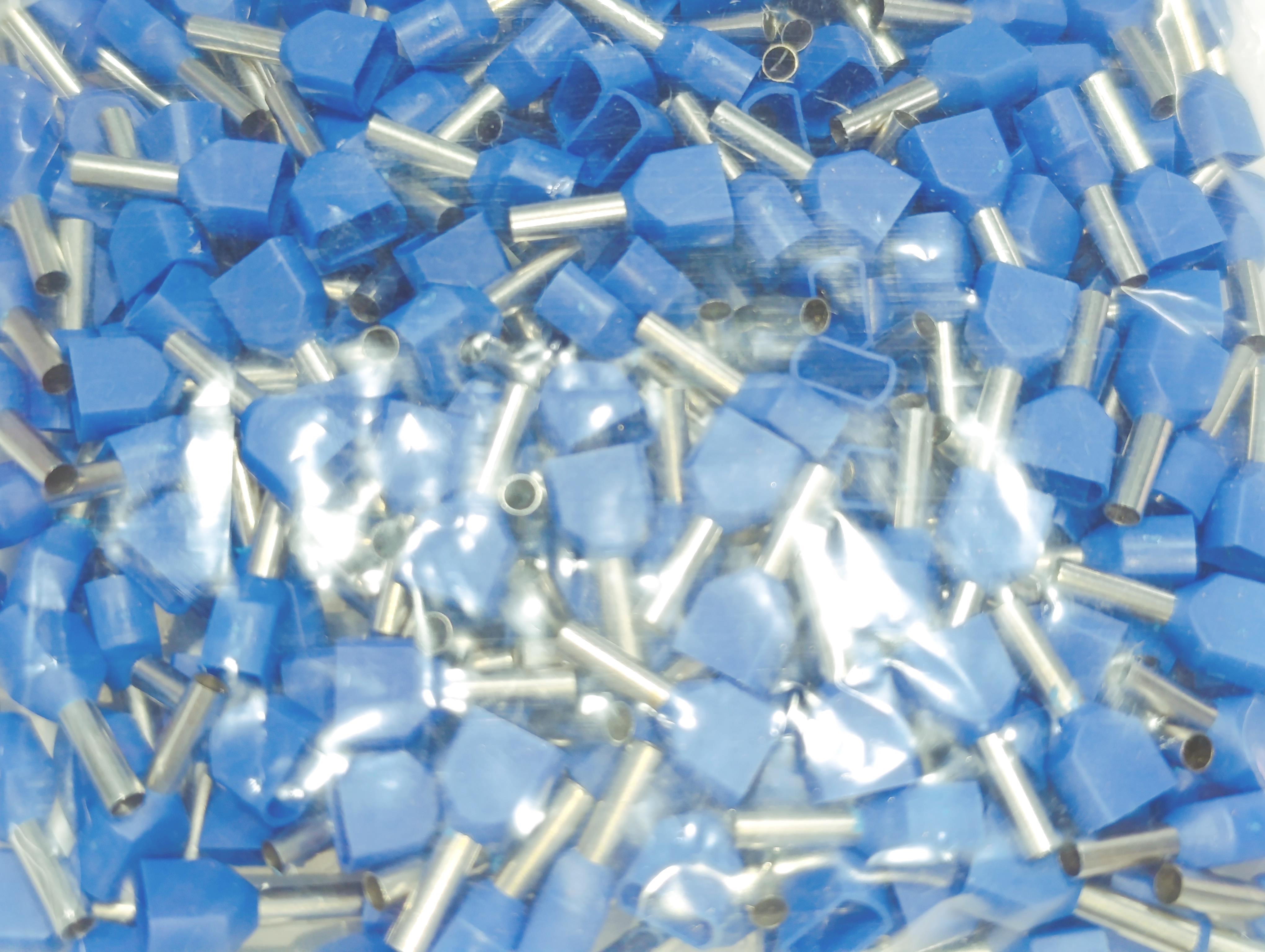07.Cable Ferrules2.5mm Twin Entry Insulated Wire Ferrules – German Standard – Blue – Pack of 2502.5mm Twin Entry Insulated Wire Ferrules – German Standard – Blue – Pack of 250