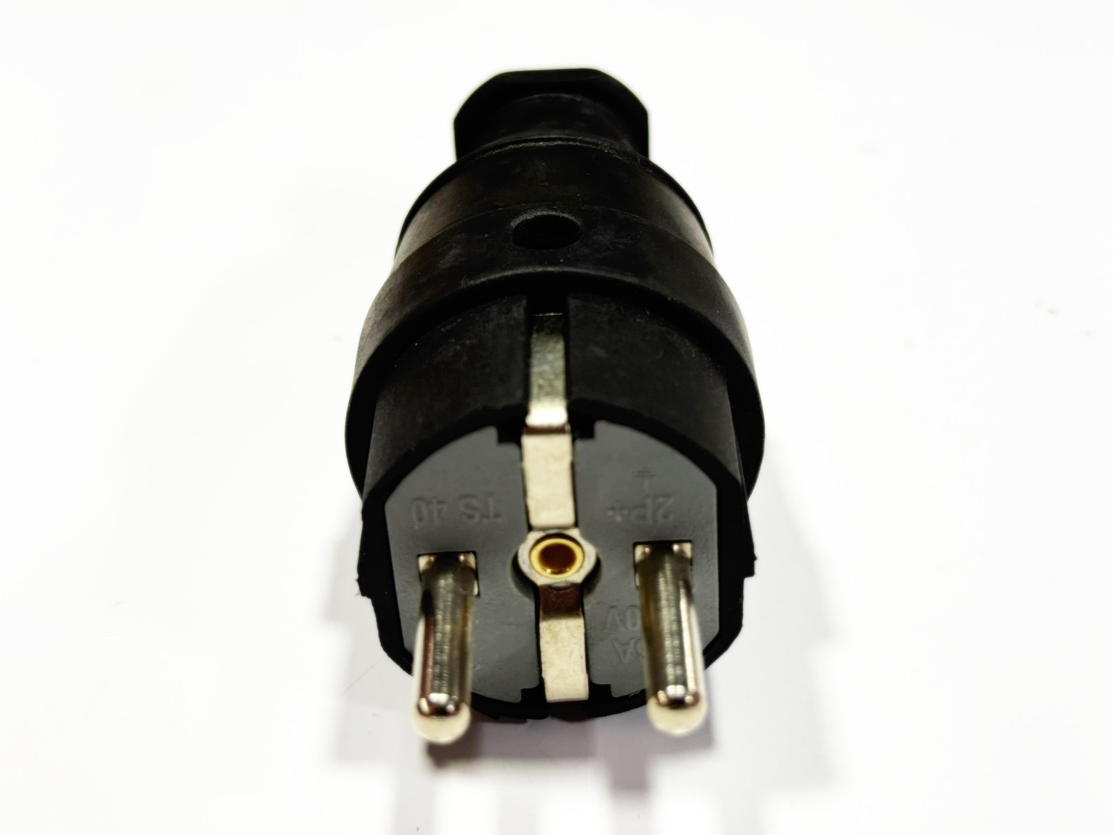 05.Cable and Plug Group230V Rubber Male Plug Black Color – Heavy-Duty Industrial Grade230V Rubber Male Plug Black Color – Heavy-Duty Industrial Grade