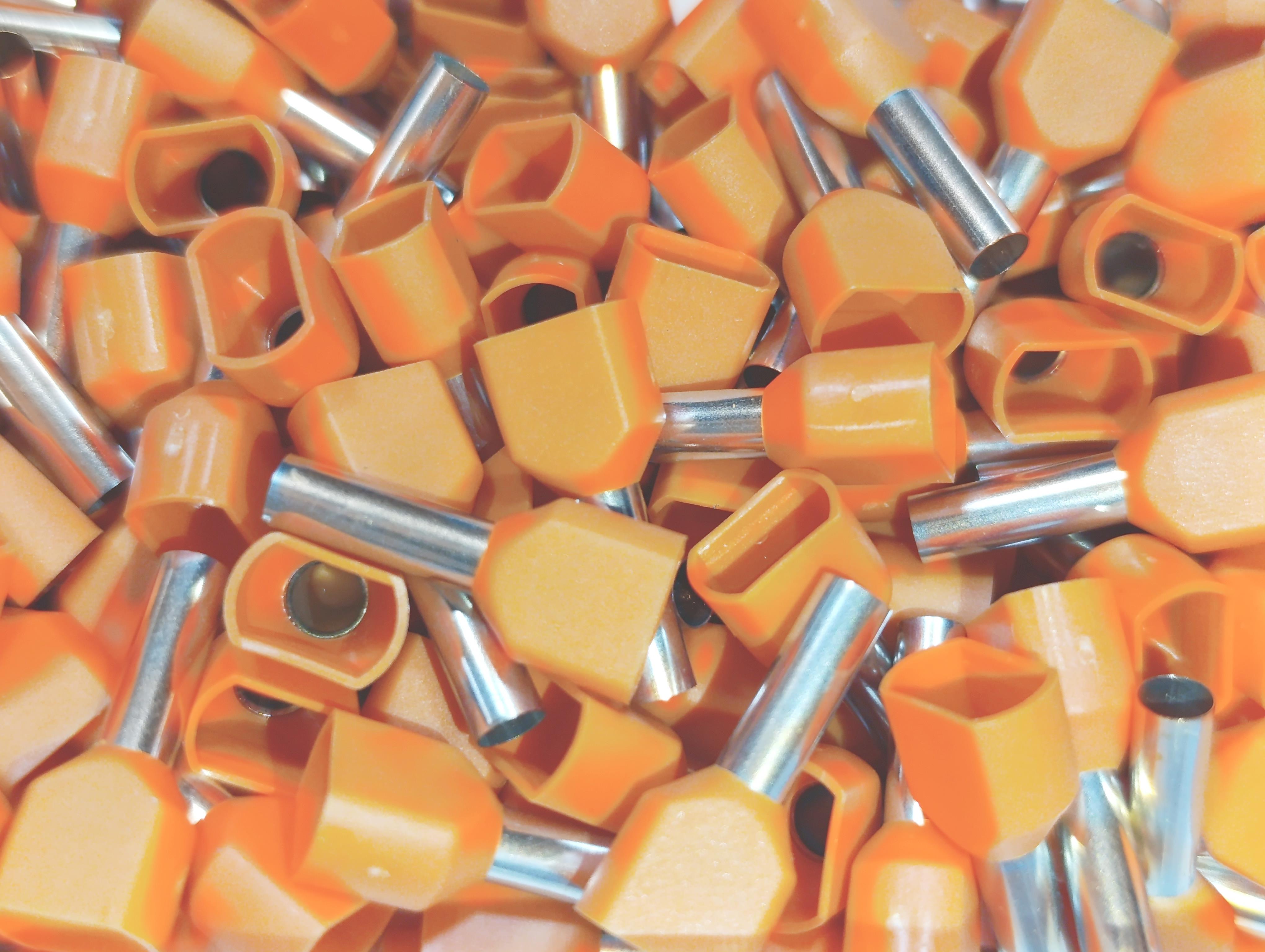 07.Cable Ferrules4mm Twin Entry Insulated Wire Ferrules – French Standard – Orange – Pack of 2004mm Twin Entry Insulated Wire Ferrules – French Standard – Orange – Pack of 200