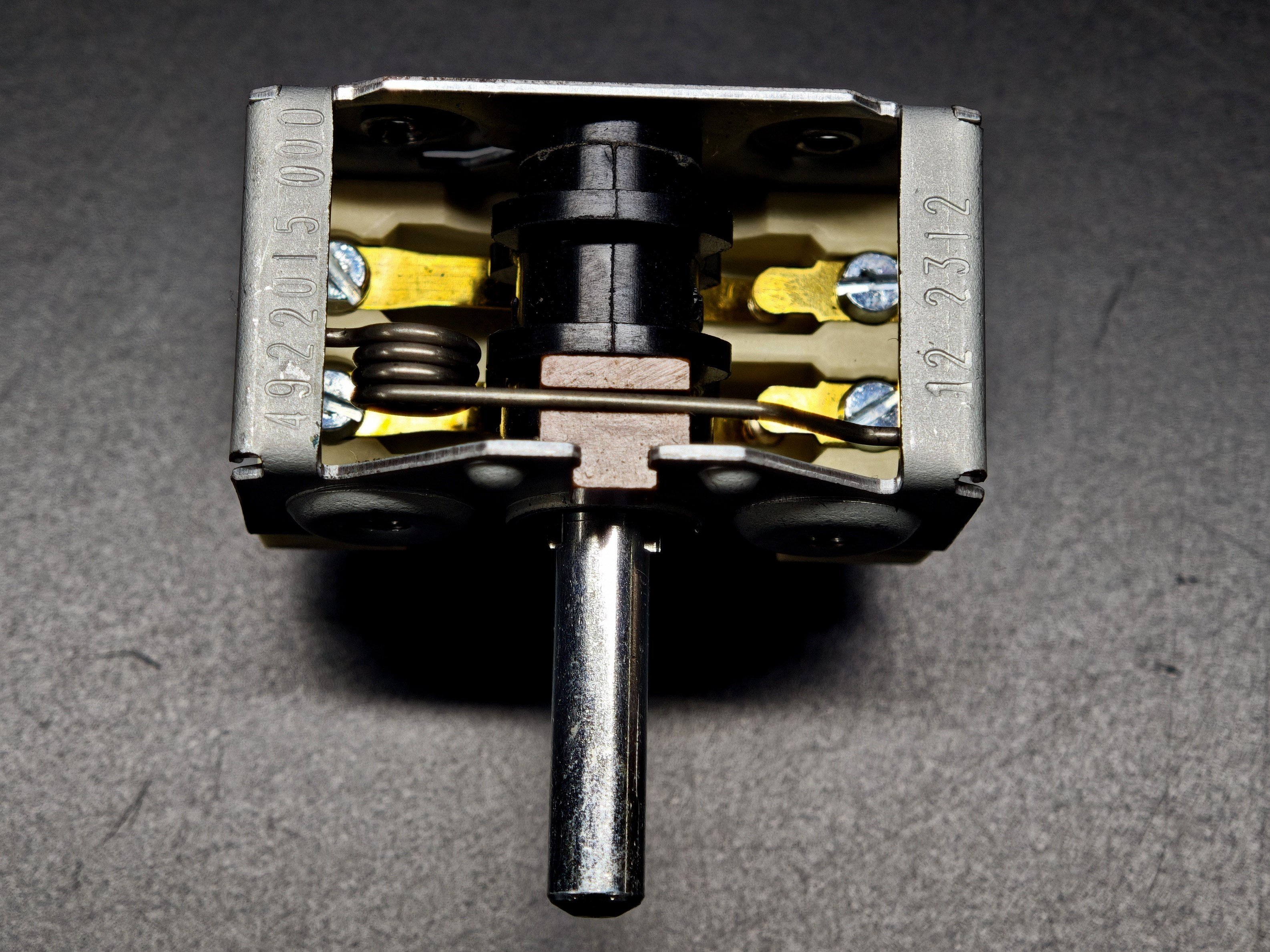 07.Rotary Polymeric SwitchesEGO 49.22015.000 0-1 Single Phase Rotary Switch 16A Monophase Selector SwitchEGO 49.22015.000 0-1 Single Phase Rotary Switch 16A Monophase Selector Switch
