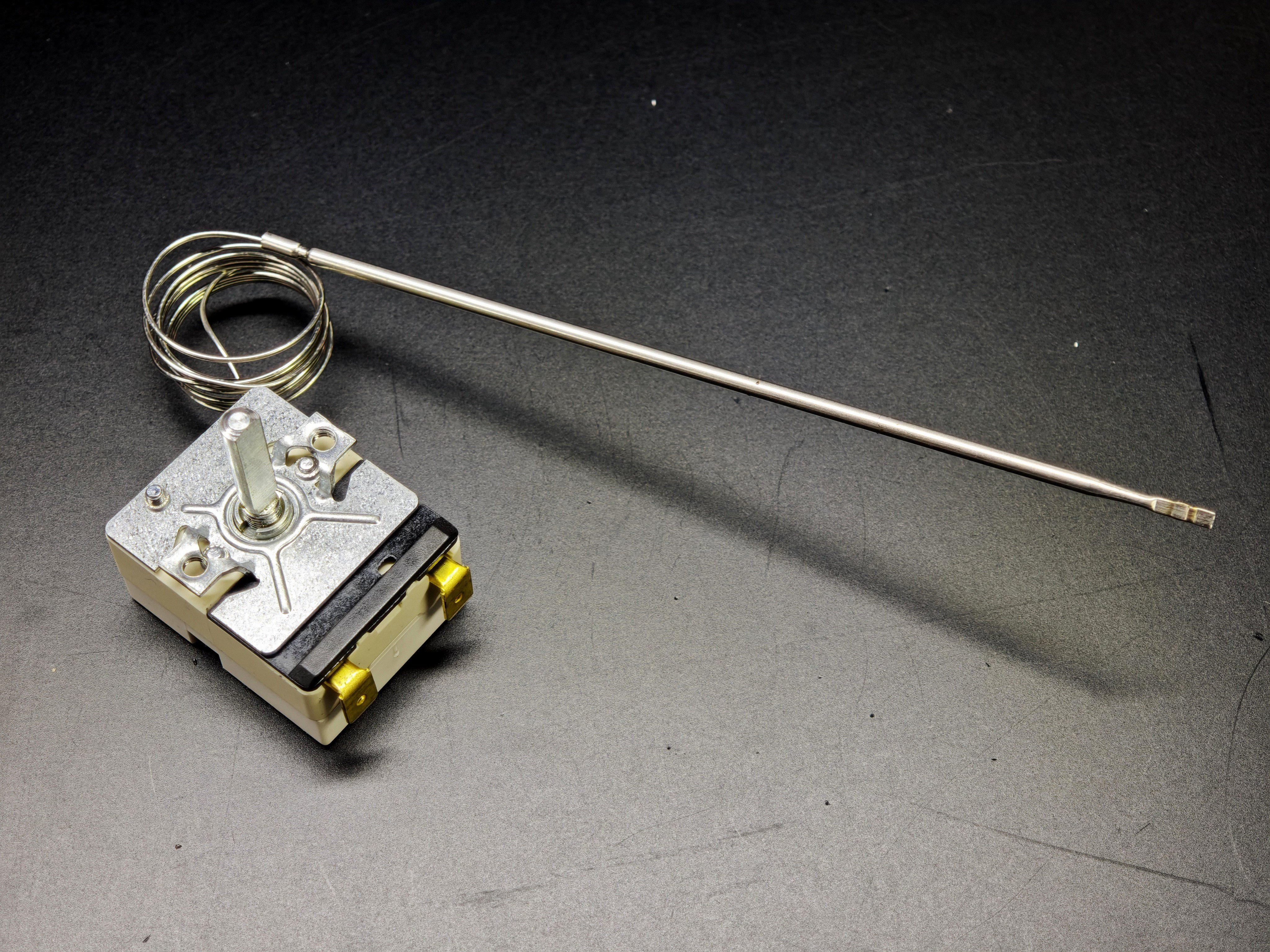 03.Tail ThermostatsEGO 55.13069.500 Single Phase Thermostat 50-320°C Probe 160mm Ø3mm 16AEGO 55.13069.500 Single Phase Thermostat 50-320°C Probe 160mm Ø3mm 16A