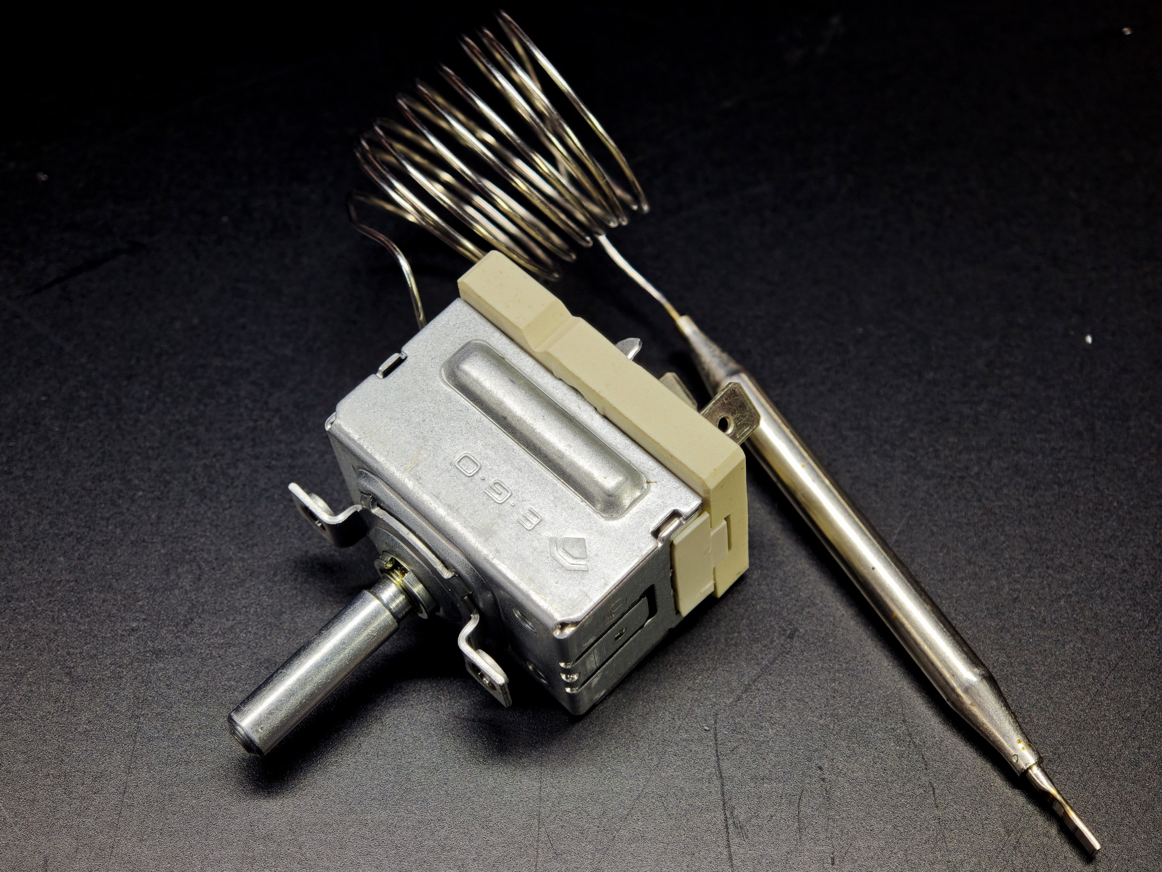 03.Tail ThermostatsEGO 55.17012.020 Single Phase Thermostat 30-90°C 16AEGO 55.17012.020 Single Phase Thermostat 30-90°C 16A