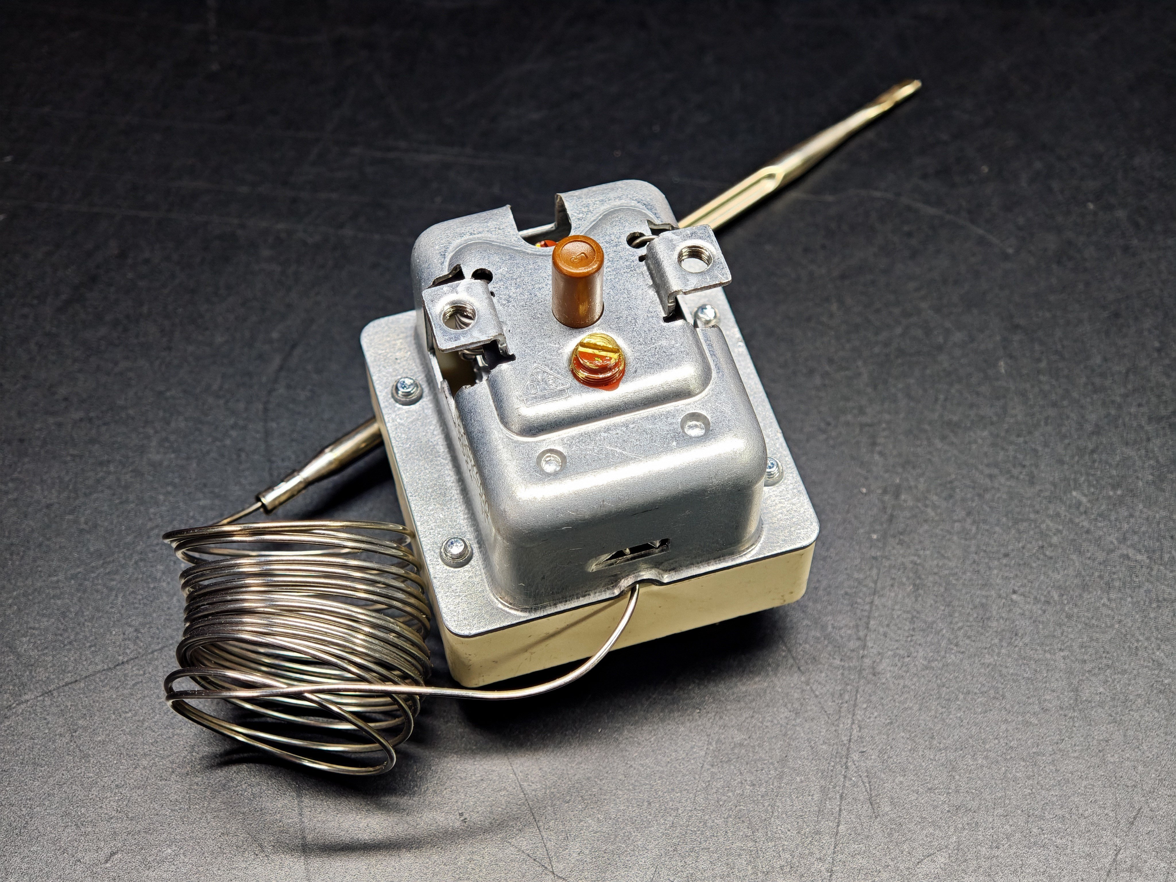 03.Tail ThermostatsEGO 55.32574.010 Three Phase Safety Limit Thermostat 360°C 120mm Probe Ø4mmEGO 55.32574.010 Three Phase Safety Limit Thermostat 360°C 120mm Probe Ø4mm