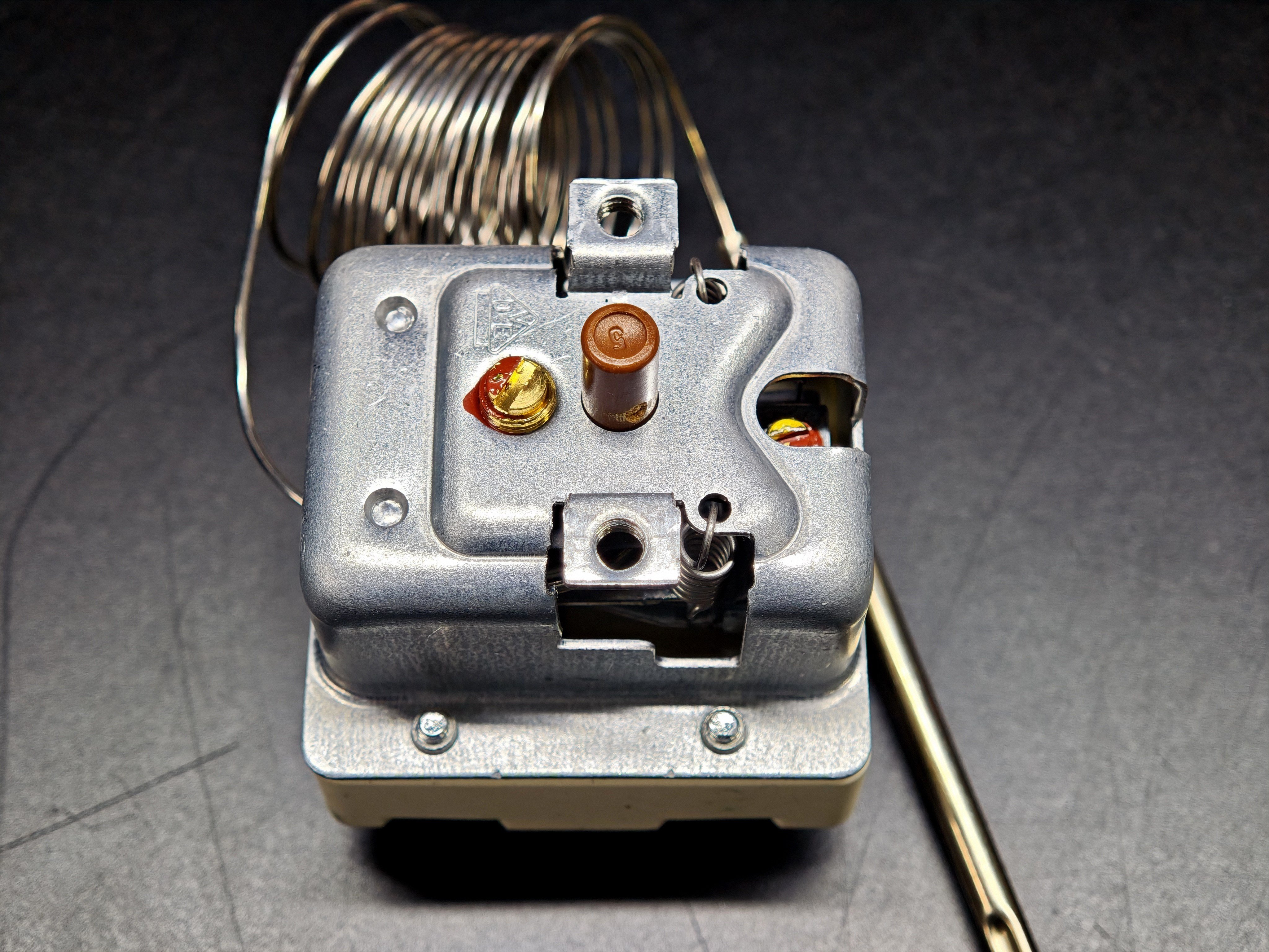 03.Tail ThermostatsEGO 55.32574.010 Three Phase Safety Limit Thermostat 360°C 120mm Probe Ø4mmEGO 55.32574.010 Three Phase Safety Limit Thermostat 360°C 120mm Probe Ø4mm