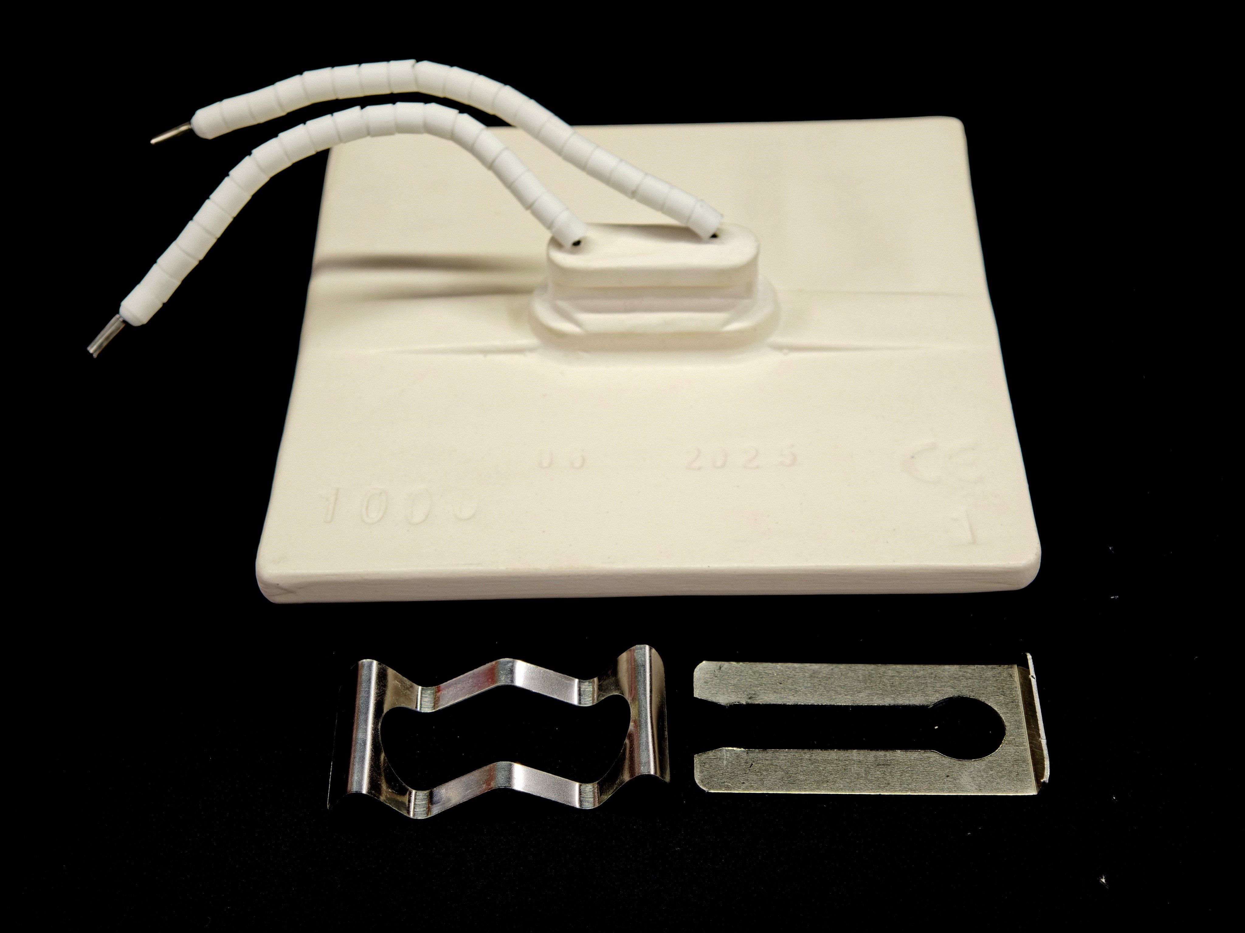 01.Plain (White) Ceramics ResistancesInfrared Ceramic Heater Element Flat 122x122mm 1000W 230V White – SFE ModelInfrared Ceramic Heater Element Flat 122x122mm 1000W 230V White – SFE Model
