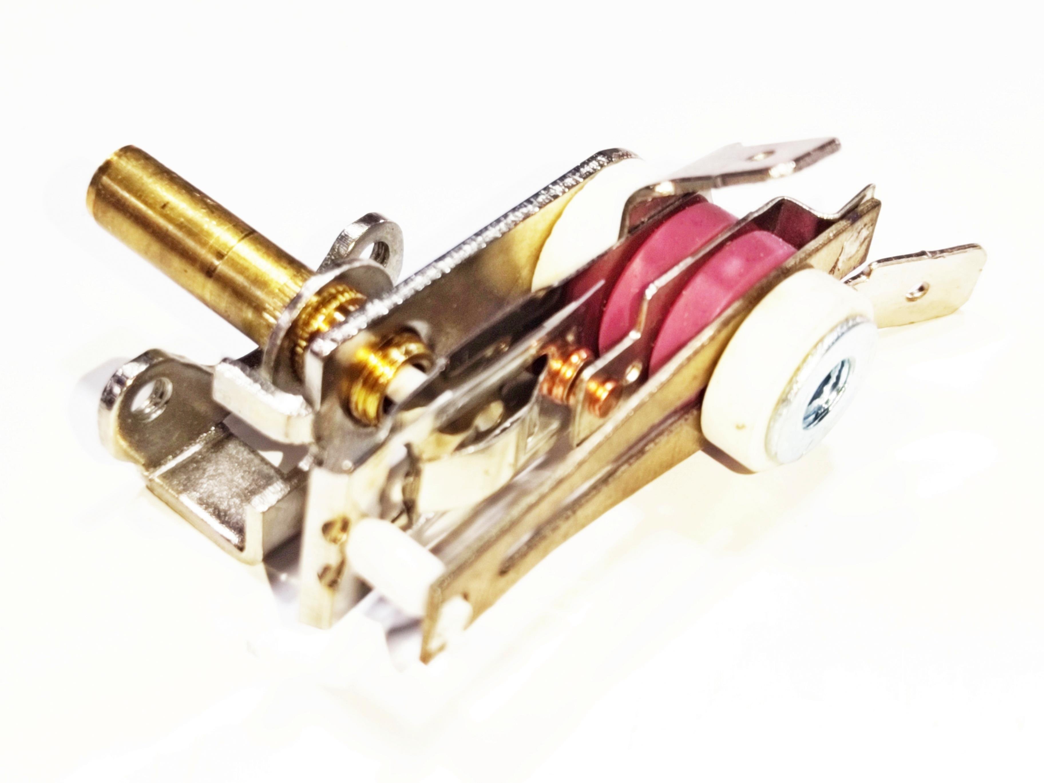 Ocak Akımlı Bimetal Saç Kasa Vidalı Isı Termostat 10A 230V