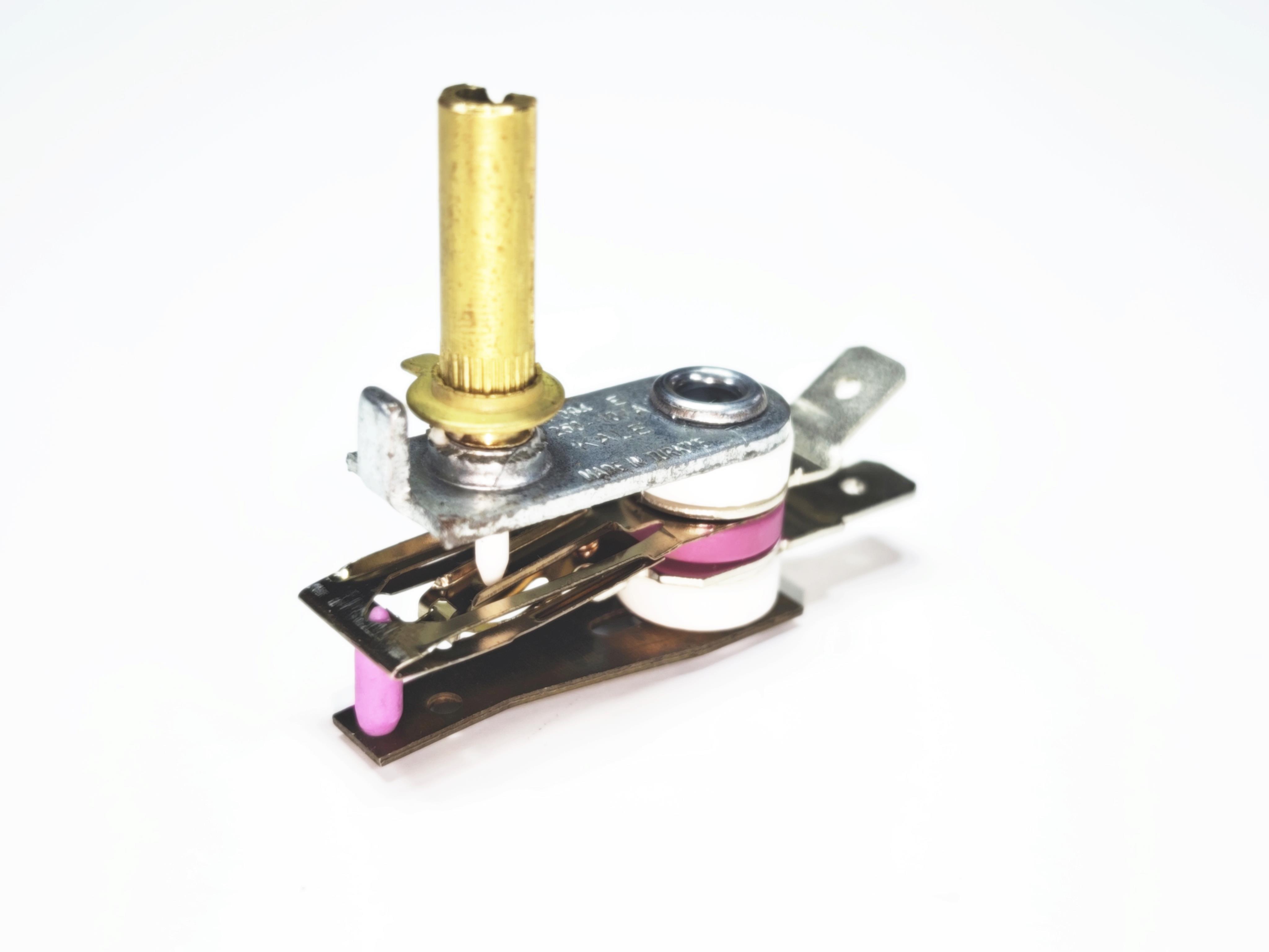 04.Bimetal ThermostatsSern Bimetal Thermostat Model 3 10A 250°C 230V for Samovar Stove and ToasterSern Bimetal Thermostat Model 3 10A 250°C 230V for Samovar Stove and Toaster