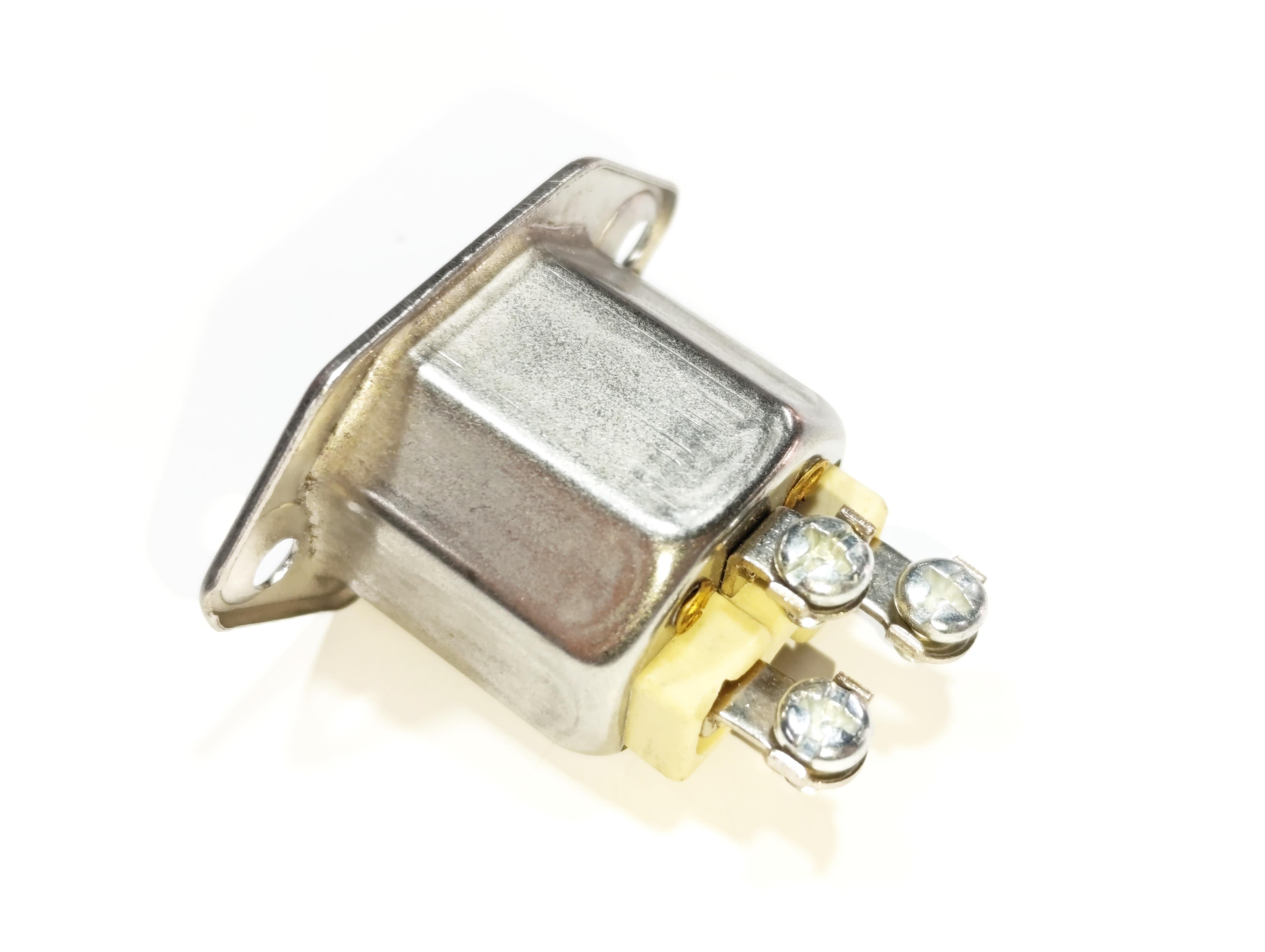 09.Industrial Plugs and SocketsTYP-PRI-3 Industrial Socket – Aluminum/Ceramic Body, 300°C, 16A 300VTYP-PRI-3 Industrial Socket – Aluminum/Ceramic Body, 300°C, 16A 300V