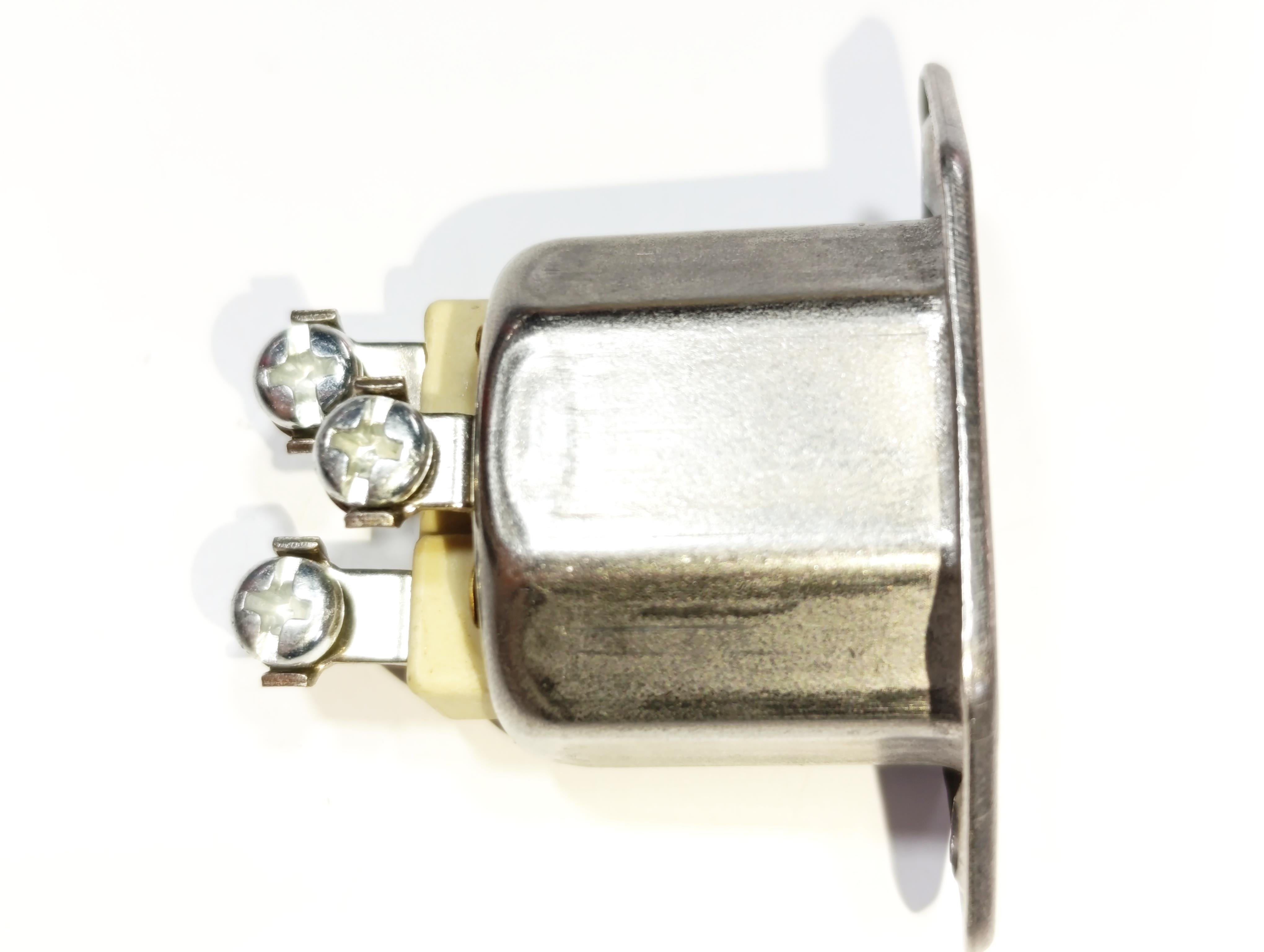 09.Industrial Plugs and SocketsTYP-PRI-3 Industrial Socket – Aluminum/Ceramic Body, 300°C, 16A 300VTYP-PRI-3 Industrial Socket – Aluminum/Ceramic Body, 300°C, 16A 300V
