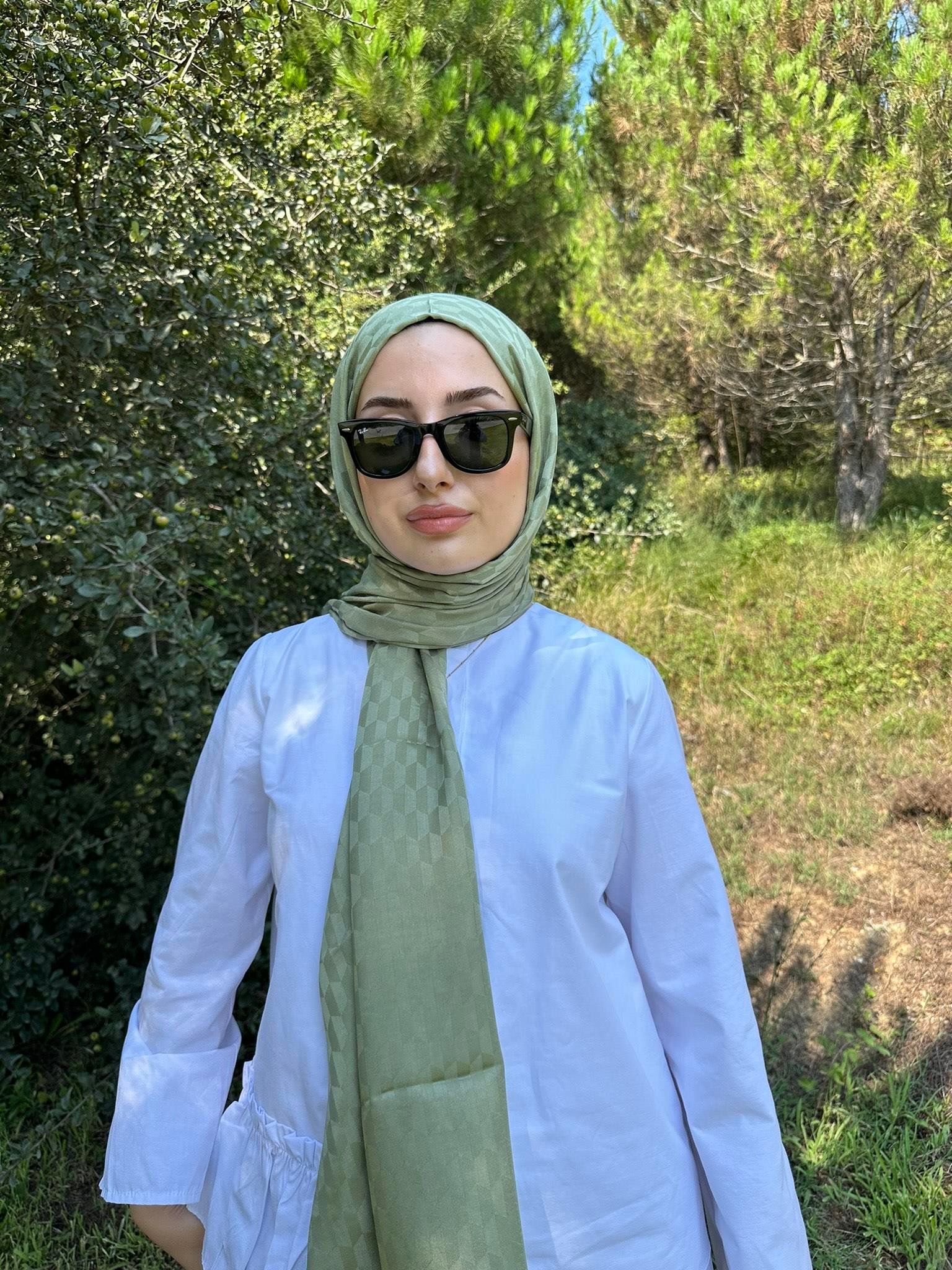 ÇÖL YEŞİLİ QOZA DESEN İPEKSİ JAKAR ŞAL