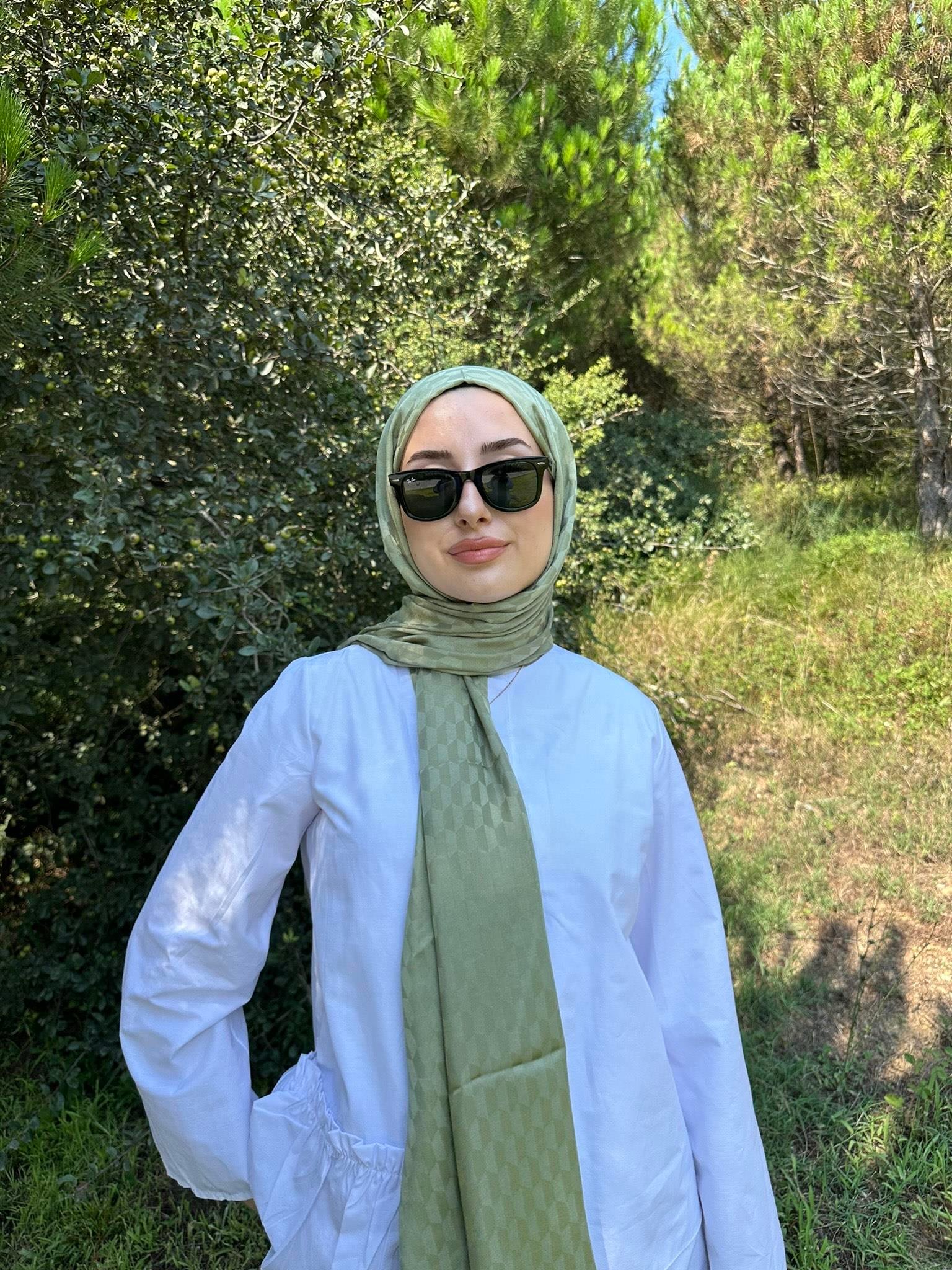 ÇÖL YEŞİLİ QOZA DESEN İPEKSİ JAKAR ŞAL