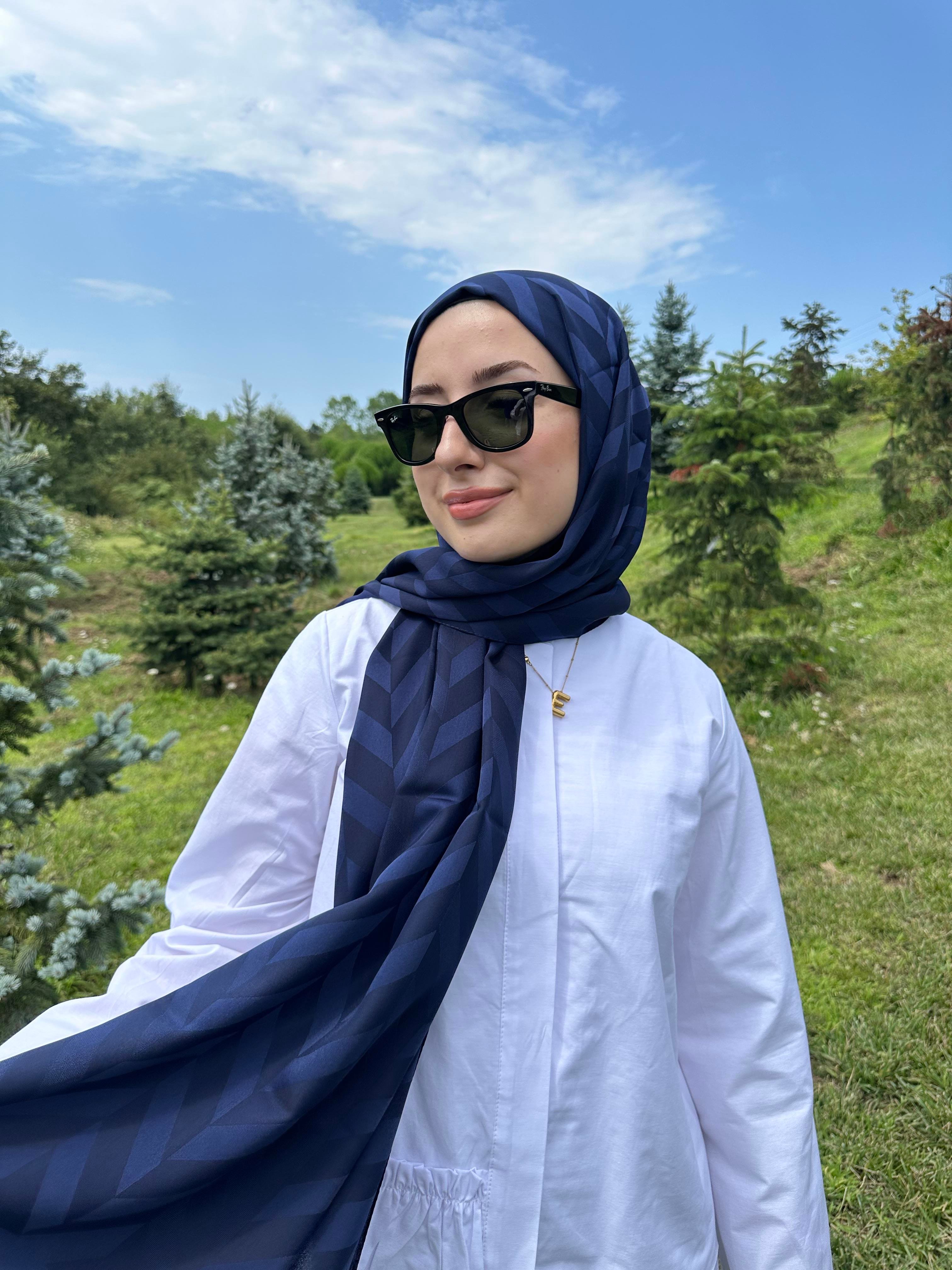 LACİVERT BALIKSIRTI DESEN JAKAR ŞAL