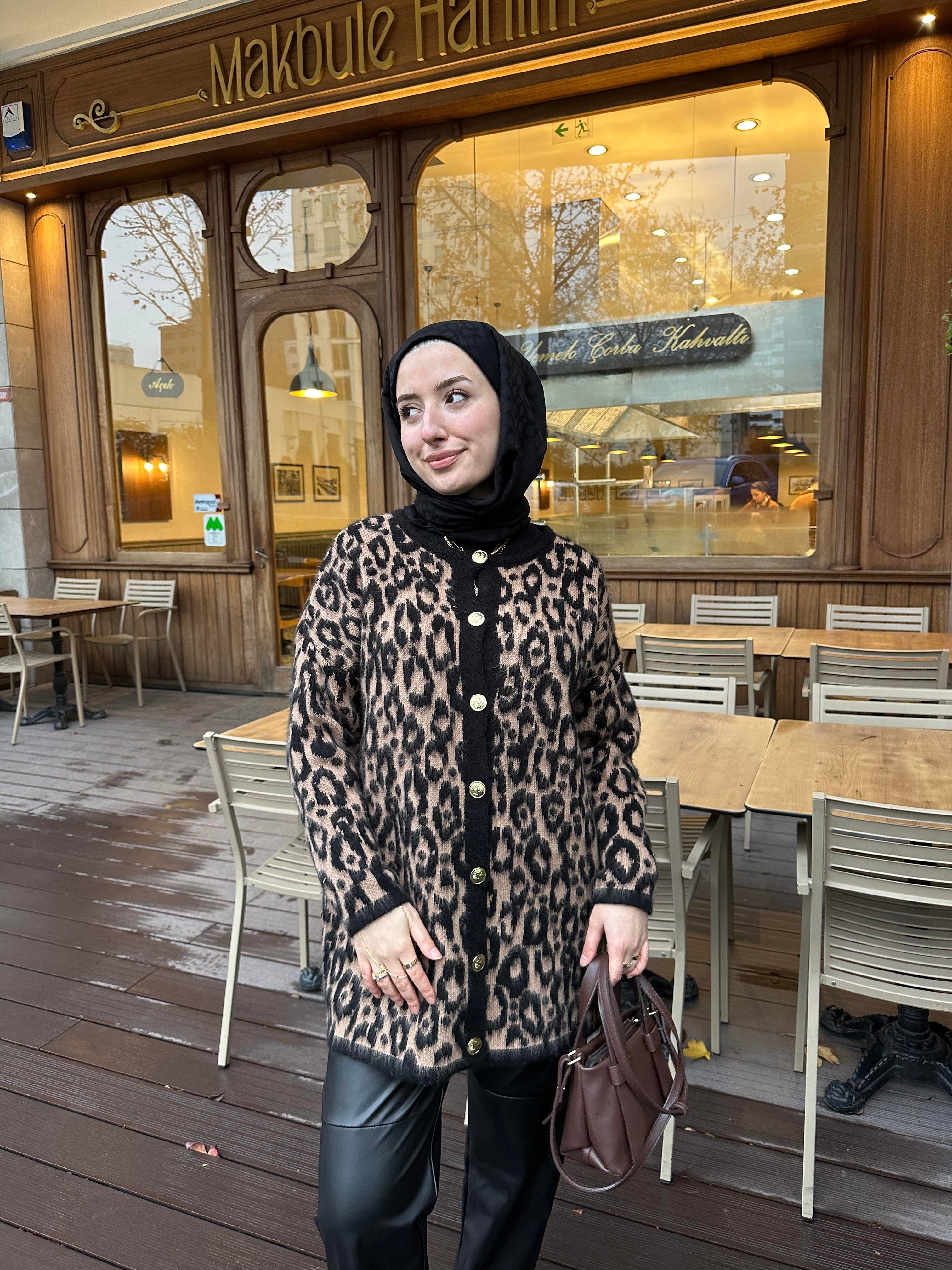 Leopar Desenli Hırka