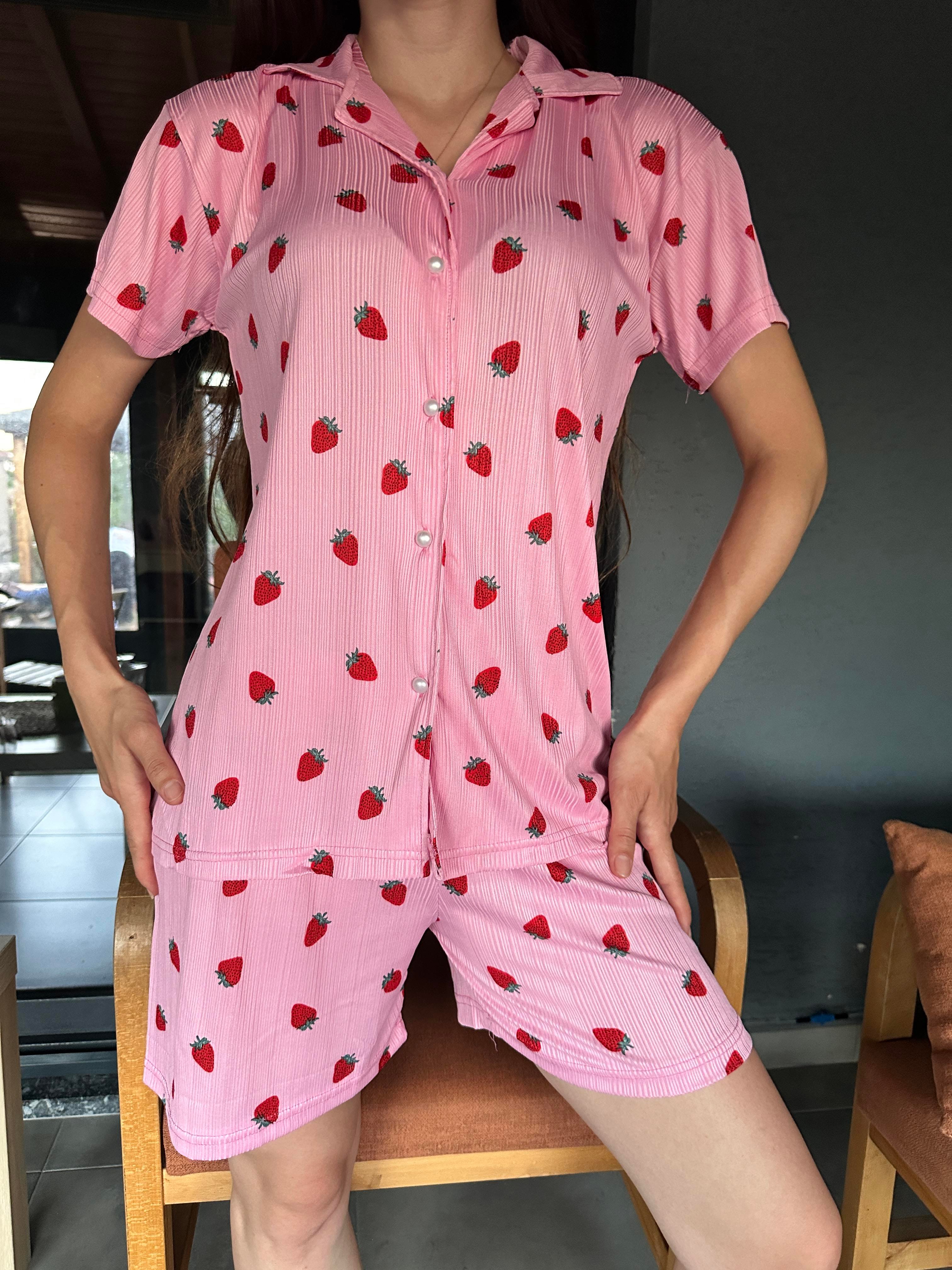 Çilek Desenli Kısa Kol Gömlek Yaka Pijama Takım Pembe