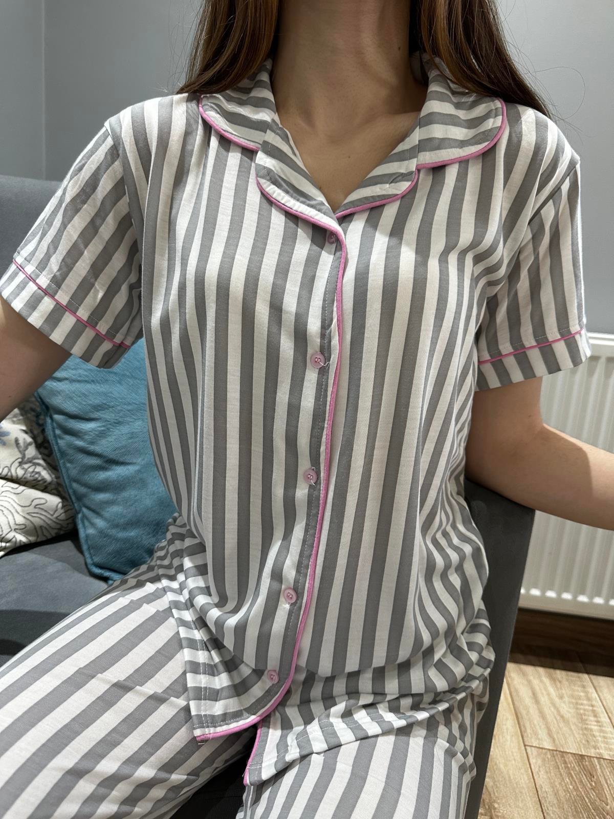 Çizgili Kısa Kol Pijama Takım Gri-Beyaz