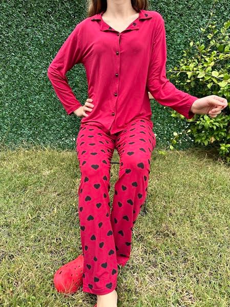 Kalp Desenli Gömlek Yaka Pijama Takım Kırmızı