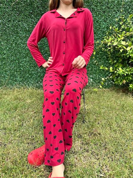Kalp Desenli Gömlek Yaka Pijama Takım Kırmızı