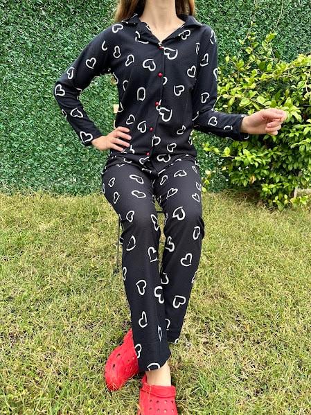Kalp Desenli Gömlek Yaka Süet Pijama Takım Siyah 