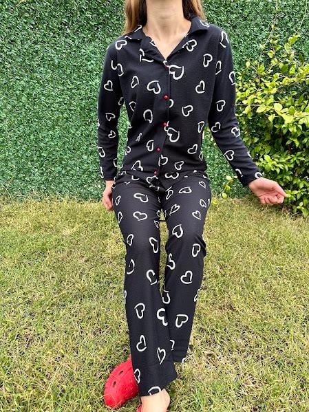 Kalp Desenli Gömlek Yaka Süet Pijama Takım Siyah 