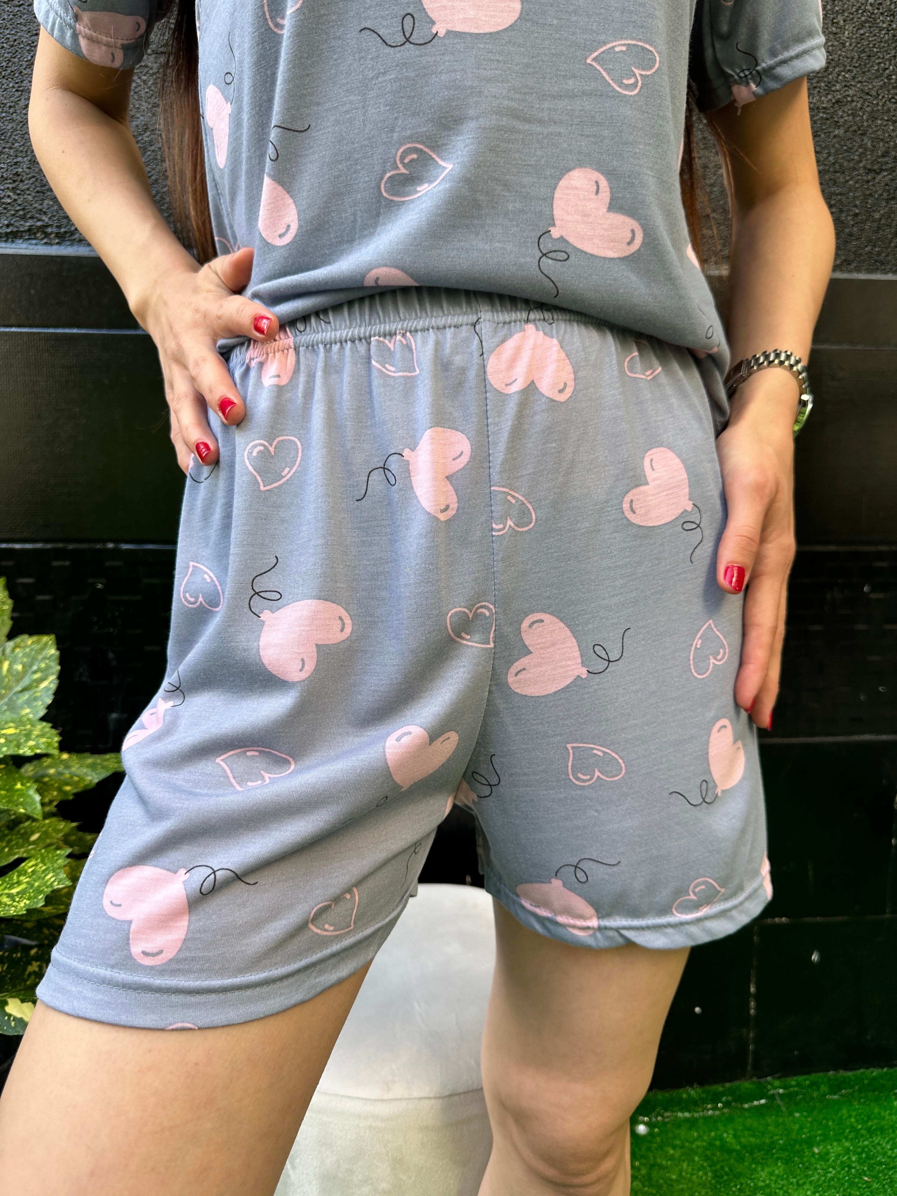 Kalp Desenli Kısa Kol Şort Pijama Takım Gri