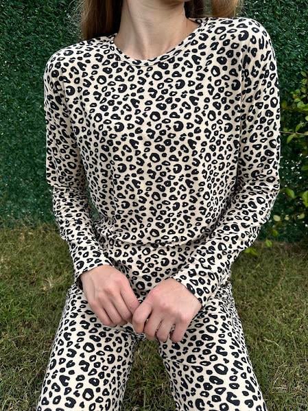Leopar Desenli Süet Pijama Takım 