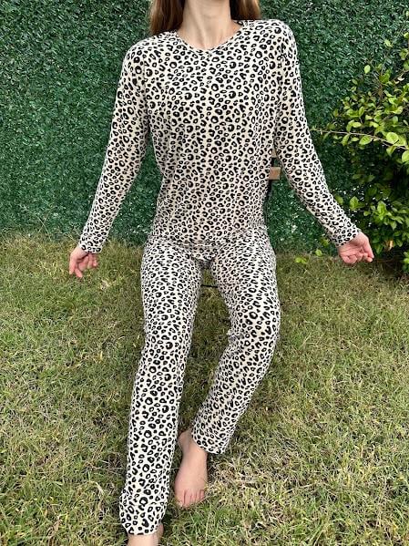Leopar Desenli Süet Pijama Takım 