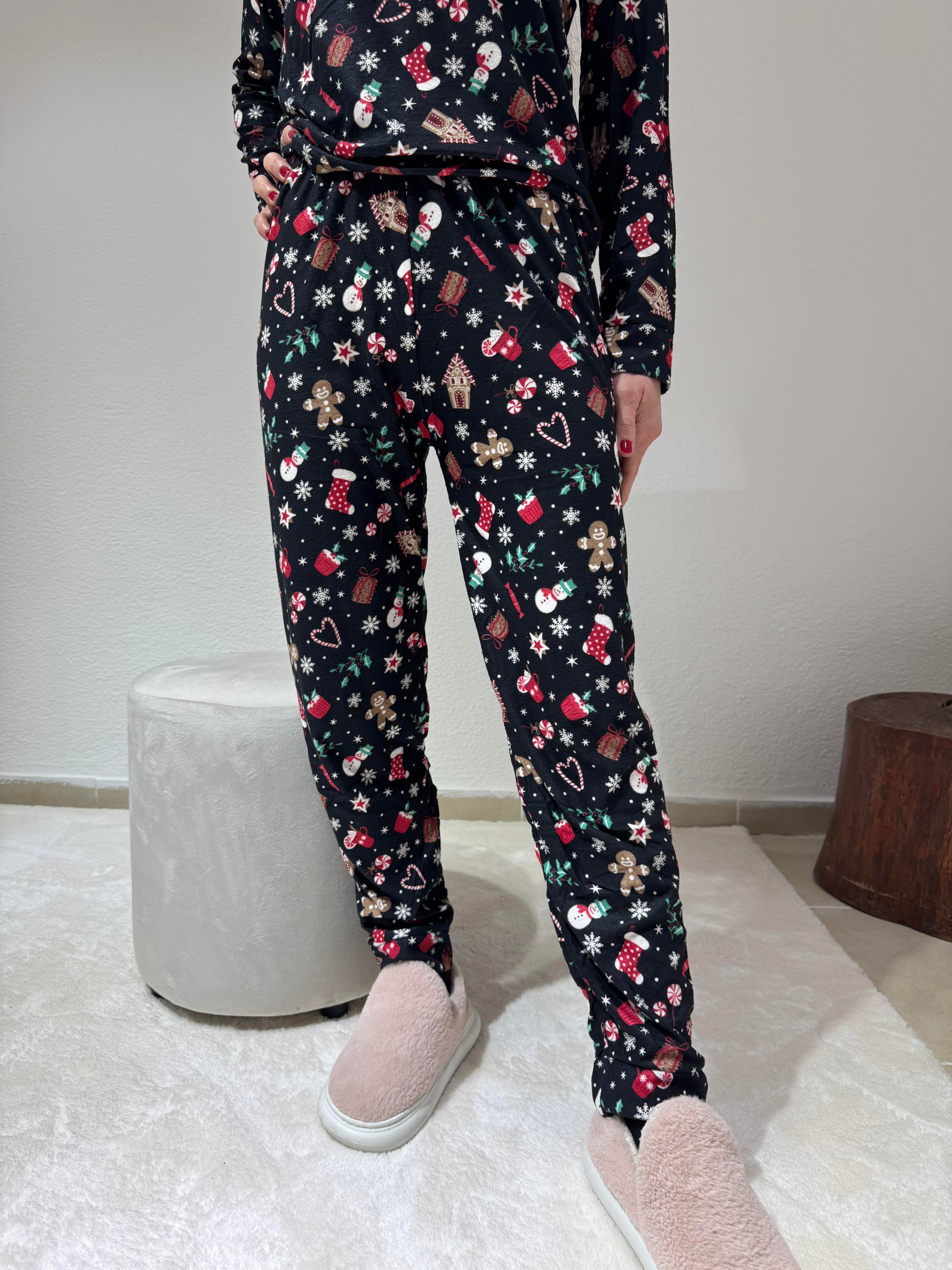 Yılbaşı Desenli Süet Pijama Takım