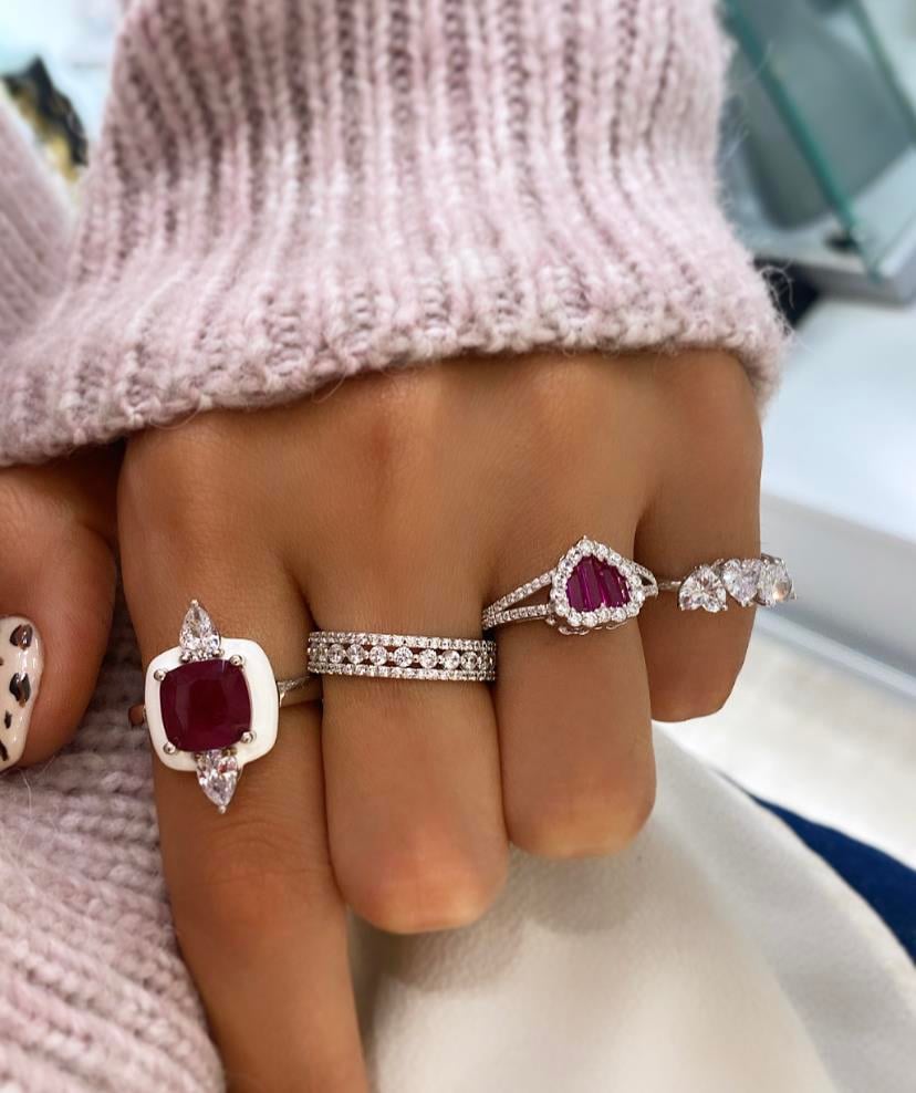 Beyaz Mineli Yakut Paraiba Yüzük