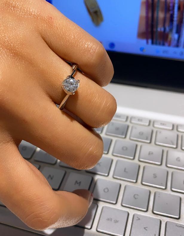 Dalgy Tektaş Yüzük